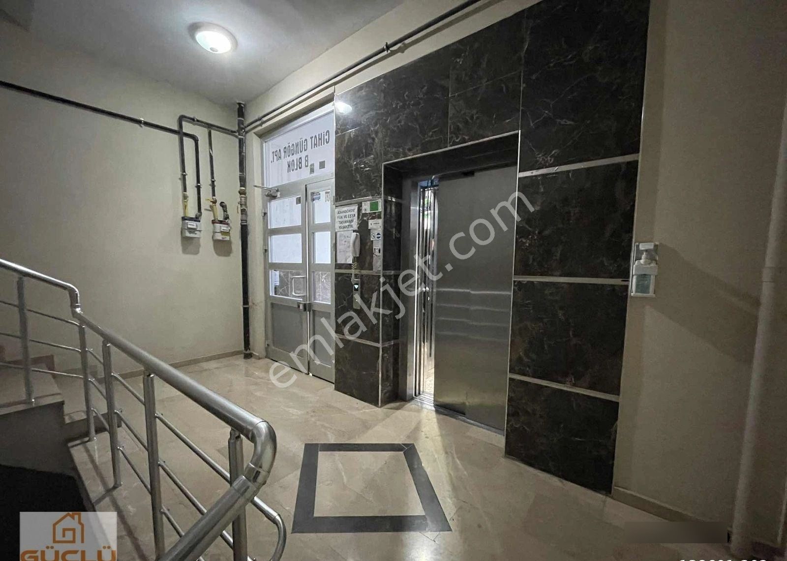 Eminevime Uygun. Hamzaoğlu Parkına Cephe Arakat 3+1 Daire - Görsel 24