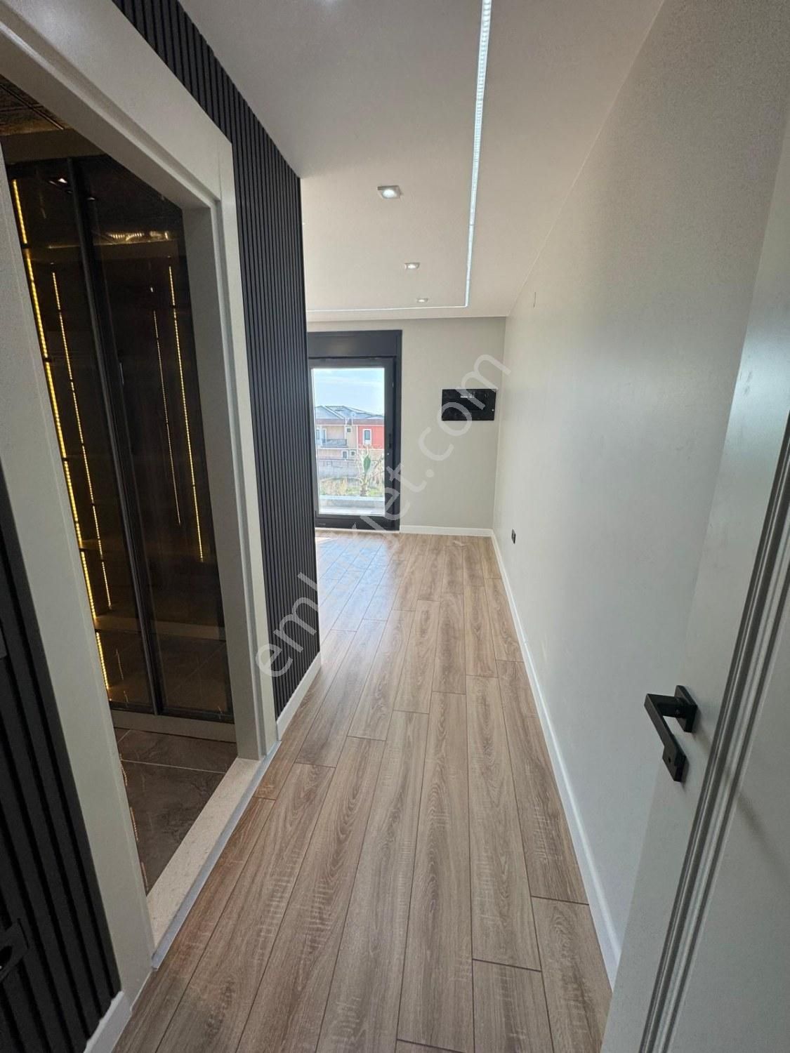 Silivri Ortaköy'de 170m2 | Özel Havuzlu, Saunalı Müstakil Villa - Görsel 12