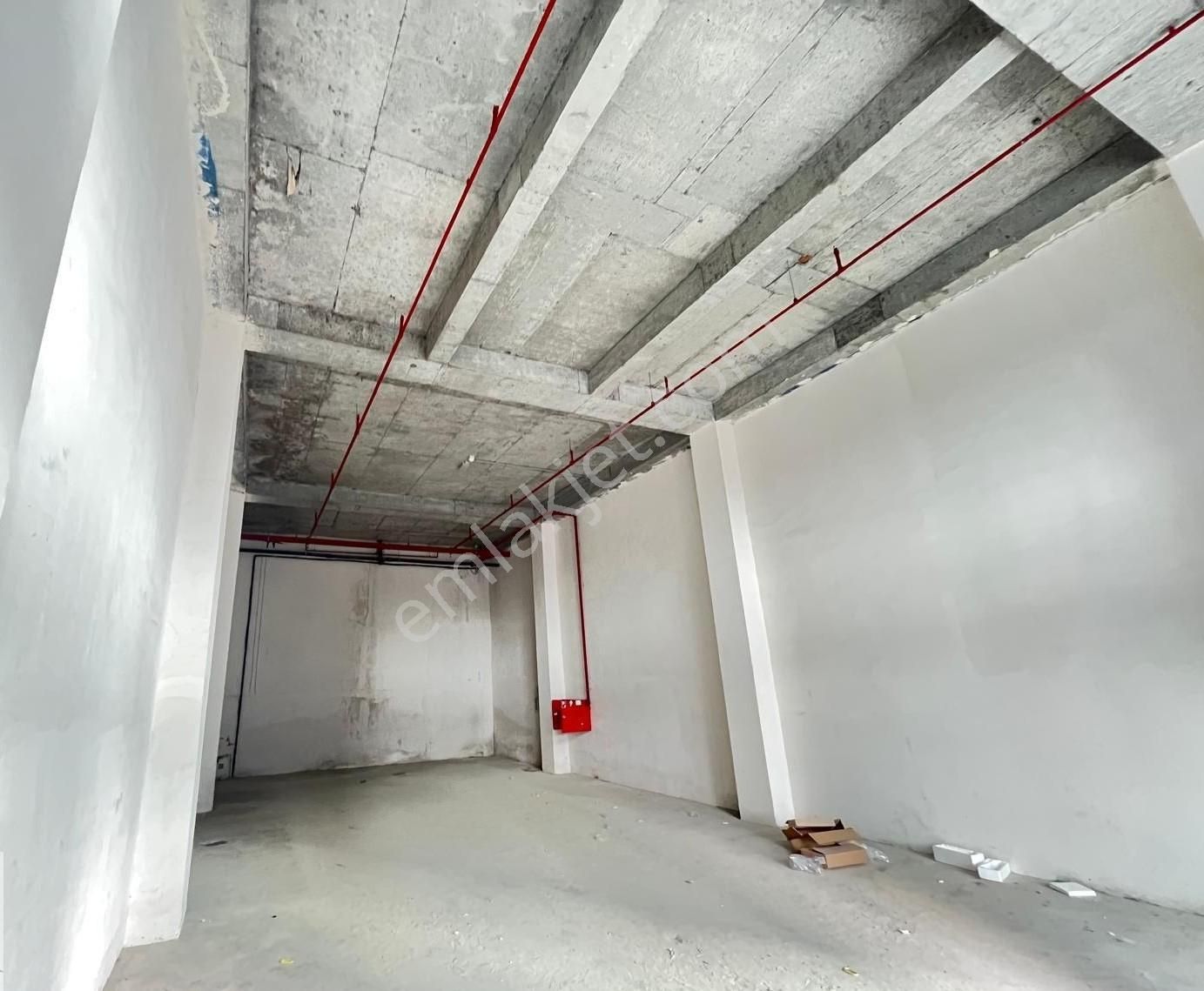 Batı Şehir Avmde 8m Tavanlı - 150 M2 Mağaza - Görsel 5