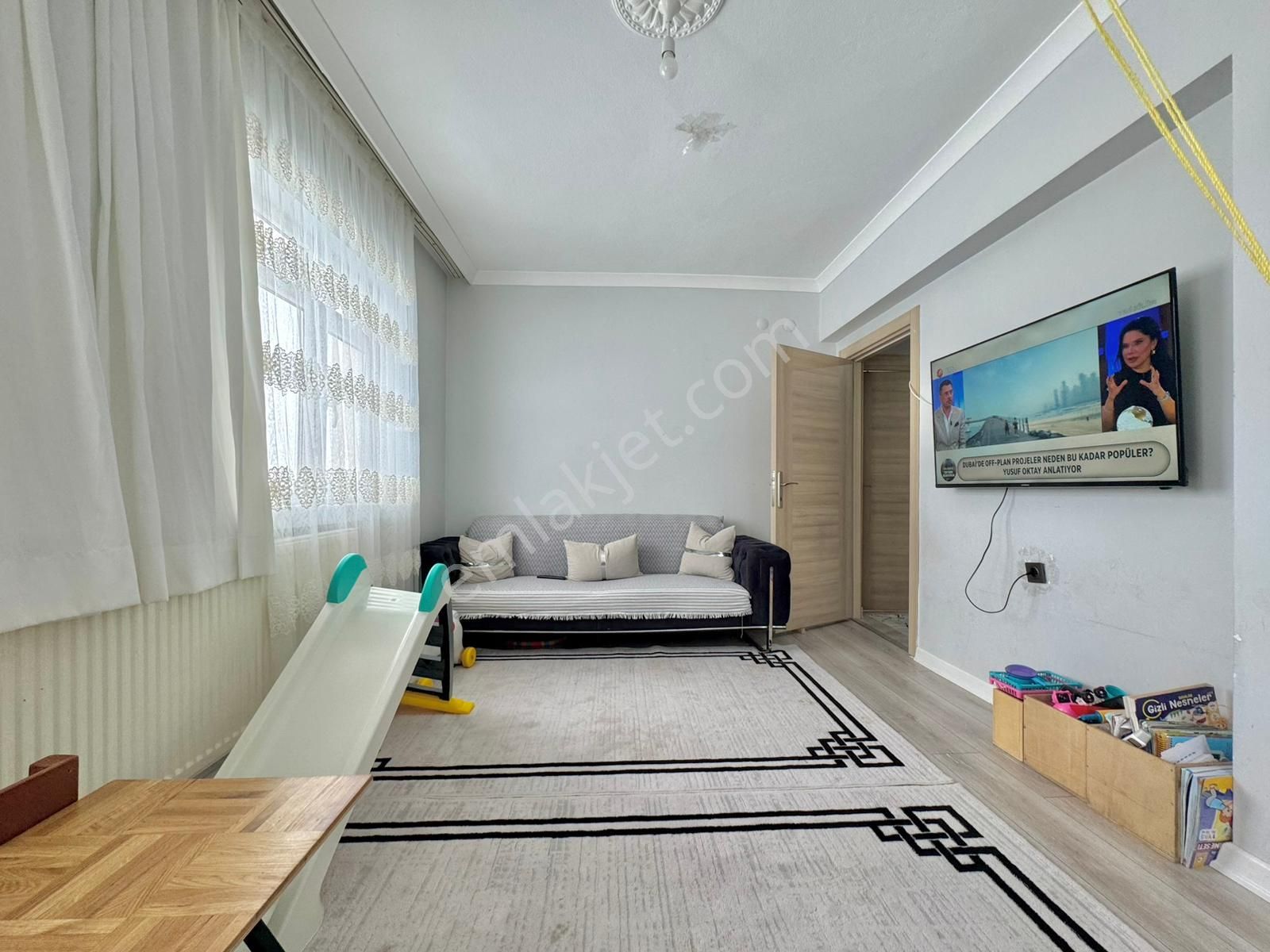 Taşcılar'dan Okullar Bölgesinde 130m² Full Yapılı 3.kat Geniş 3+1 - Görsel 19
