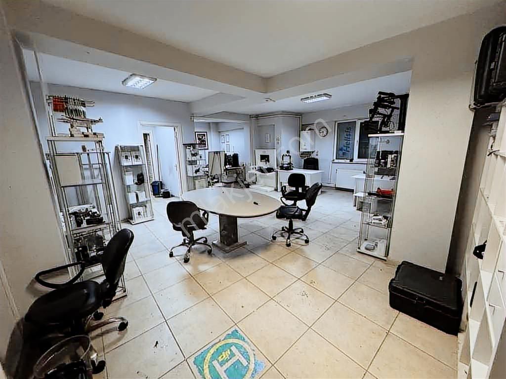 Merkez Mah. 200 M2 2 Katlı Kiralık Giriş Dükkan - Görsel 7