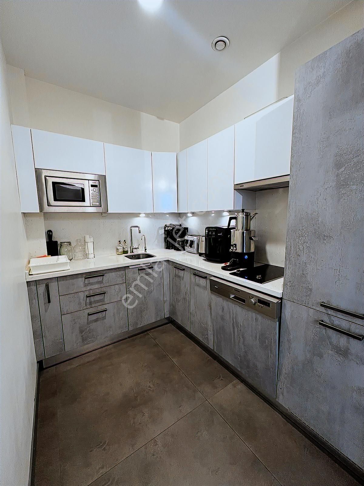 Seba Boulevard D Blok'ta Teraslı, Hazır Dekorlu 240m2 Ofis - Görsel 14