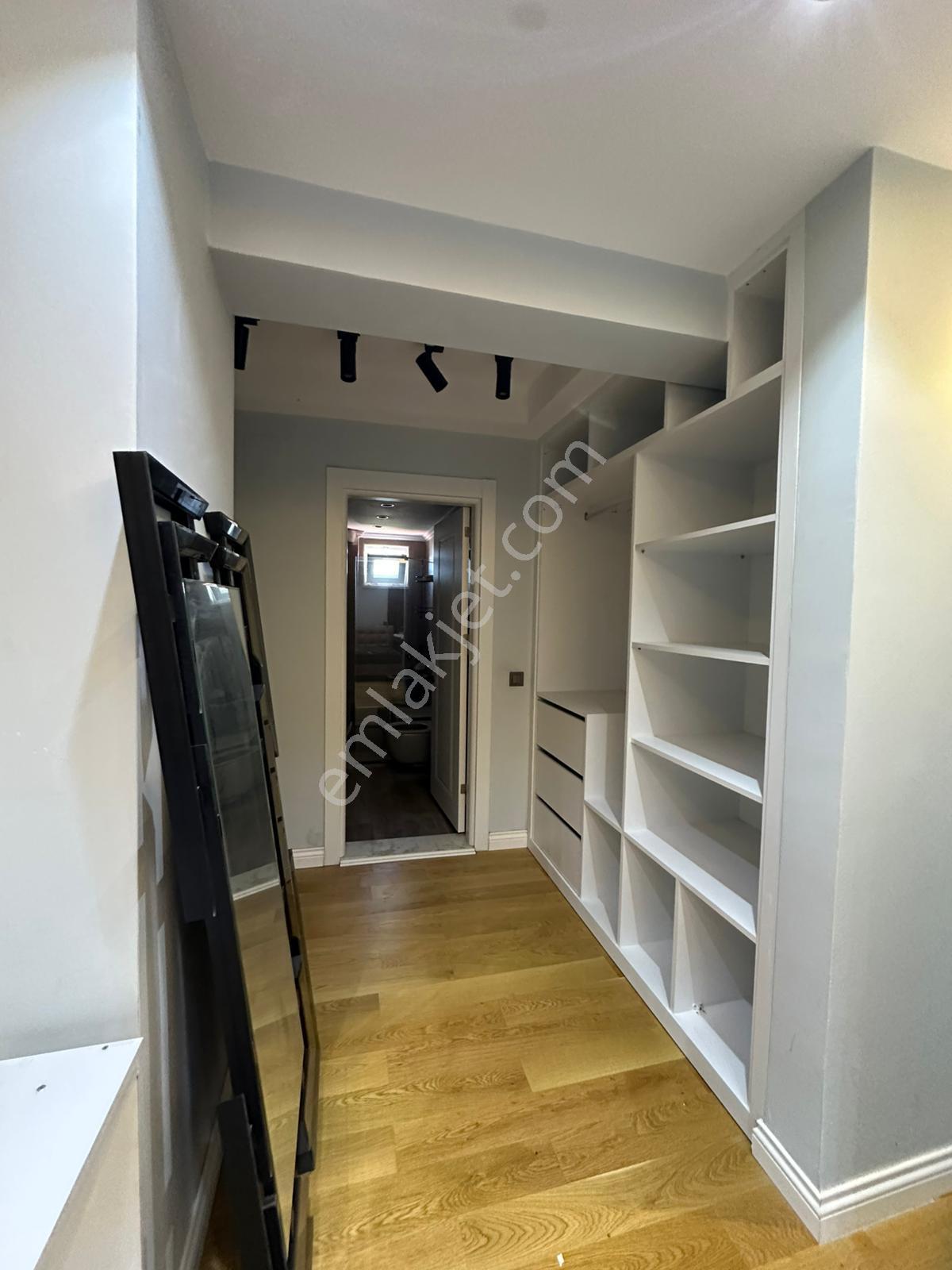 Satılık 4+1 Lüks Villa Köşe Konum / Hemen Teslim - Görsel 21