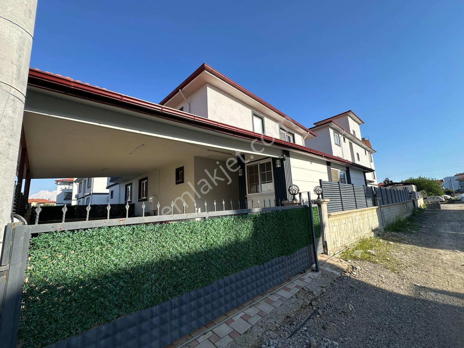 Satılık 4+1 Lüks Villa Köşe Konum / Hemen Teslim - Görsel 29