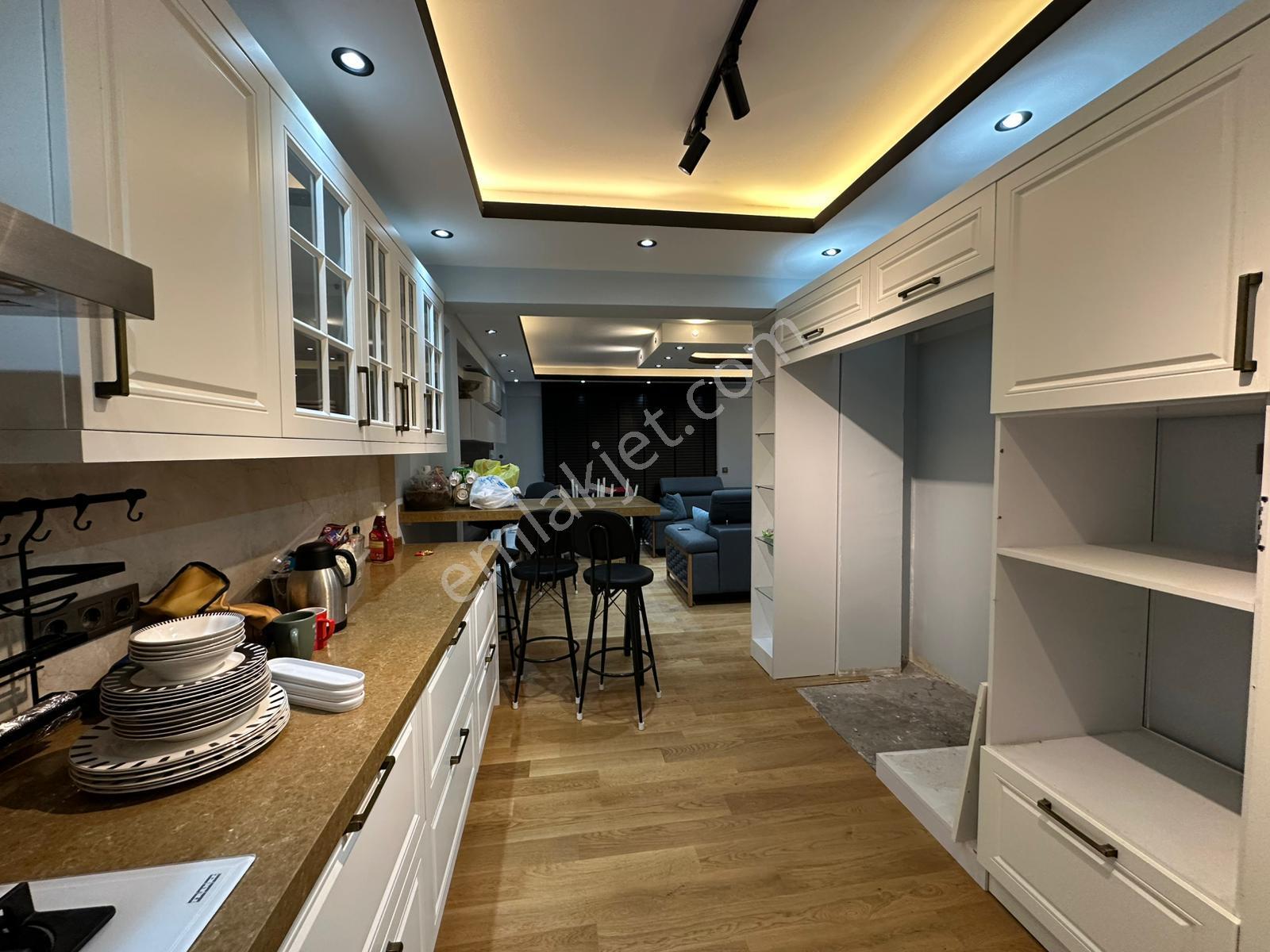 Satılık 4+1 Lüks Villa Köşe Konum / Hemen Teslim - Görsel 2