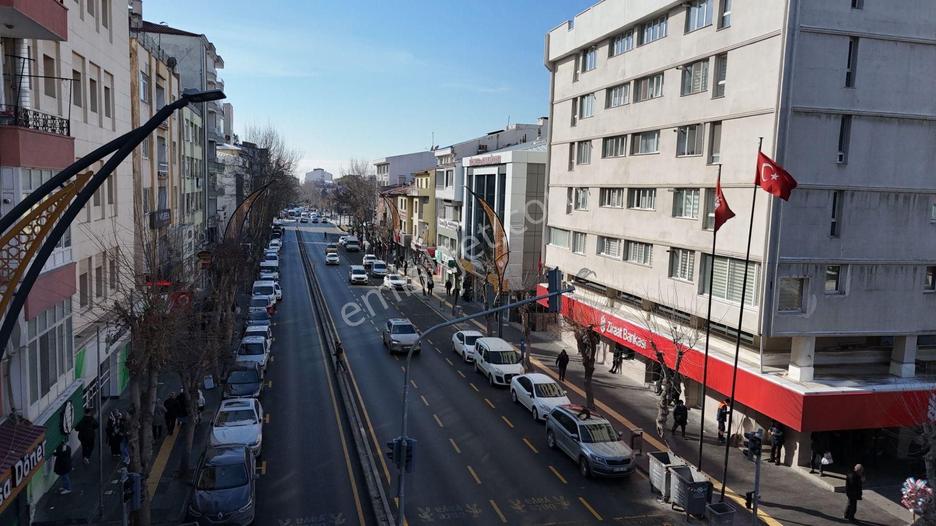 E.gökal Çarşı Merkez Defterdarlık Yanı 3+1 Ara Kat Ana Yol Cephe - Görsel 10