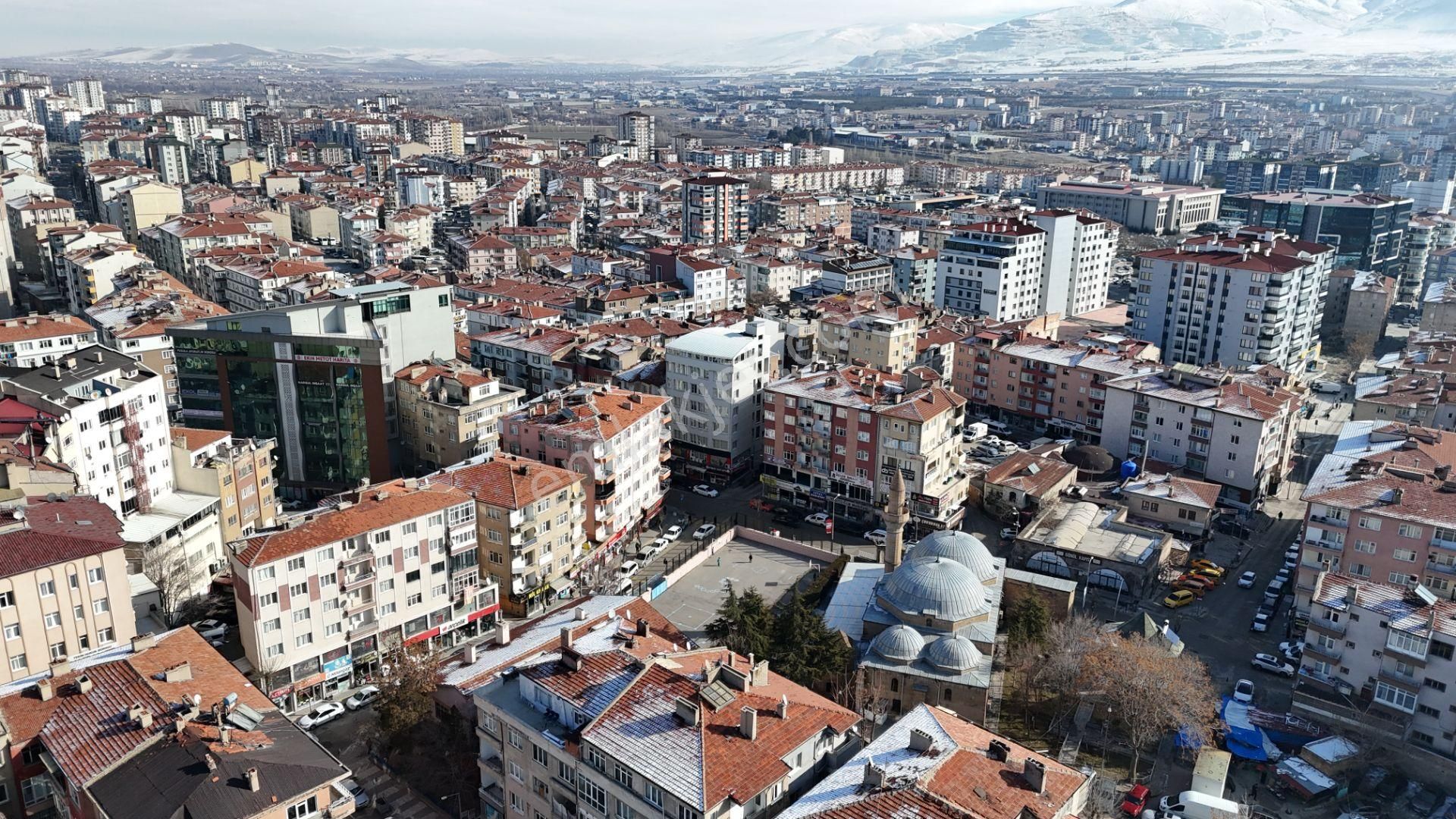 E.gökal Çarşı Merkez Defterdarlık Yanı 3+1 Ara Kat Ana Yol Cephe - Görsel 31