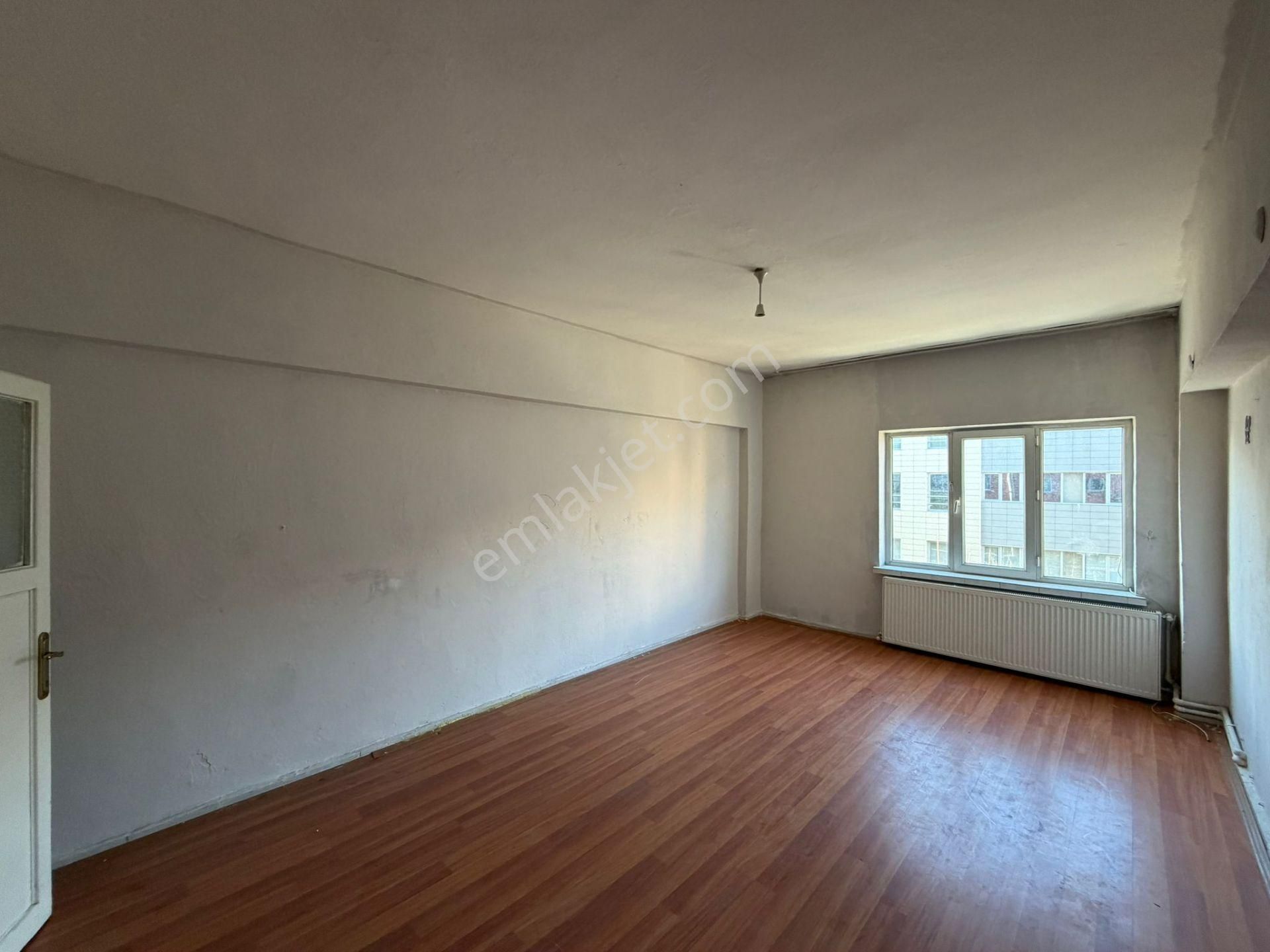 E.gökal Çarşı Merkez Defterdarlık Yanı 3+1 Ara Kat Ana Yol Cephe - Görsel 8