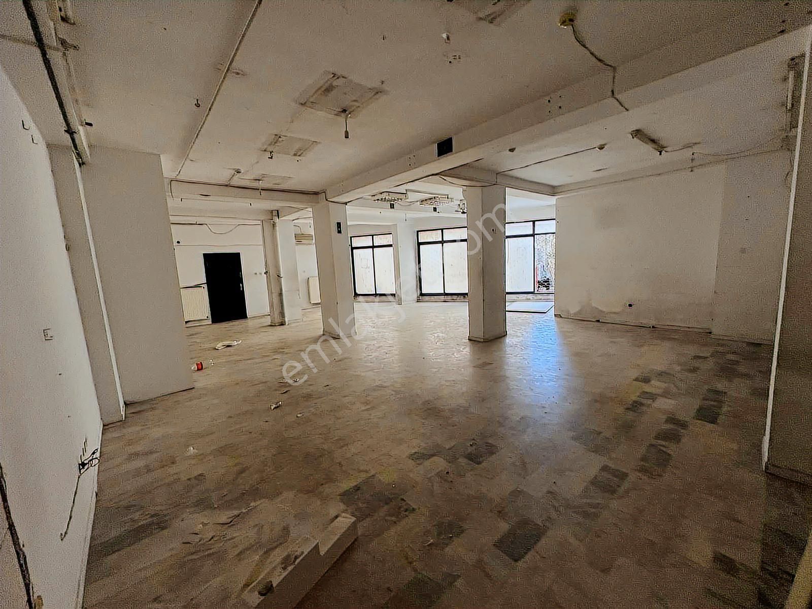 Şişli Mecidiyeköy Merkez'de Cadde Üstü Net:250 M2 4+1 Dükkan - Görsel 25