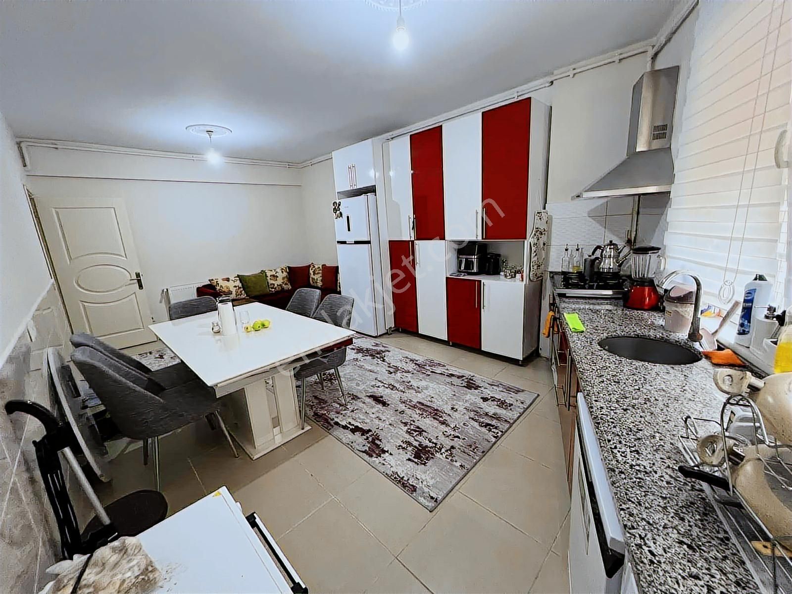 Şişli Mecidiyeköy Merkez'de Cadde Üstü Net:250 M2 4+1 Dükkan - Görsel 6