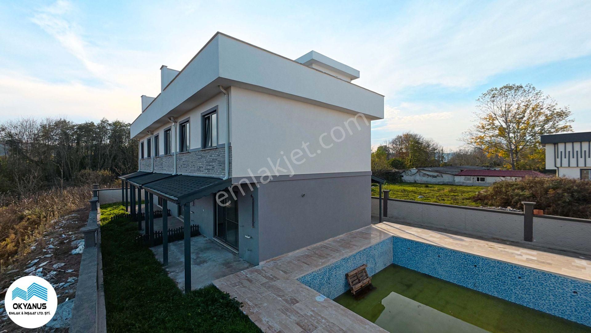 Sakarya Karasu'da Ortak Havuz Kullanımlı Geniş Teraslı 2+1 Sıfır Villa