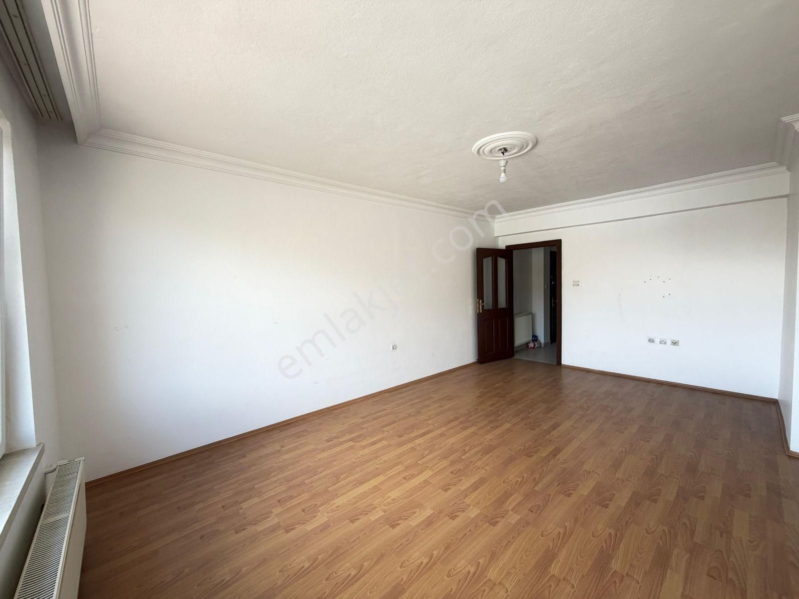 Kelepir Fiyata 3.katta 2+1 Kök Tapu Isı Yalıtım İskanlı Fırsat.. - Görsel 31