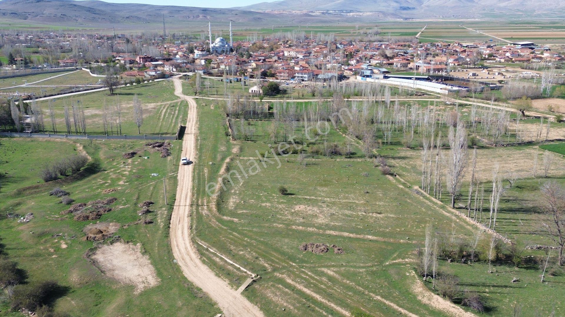 Konya / Ilgın / Çavuşcu Mahallesinde 336 M² Müstakil Tapulu Konut İmarlı Arsa - Görsel 5