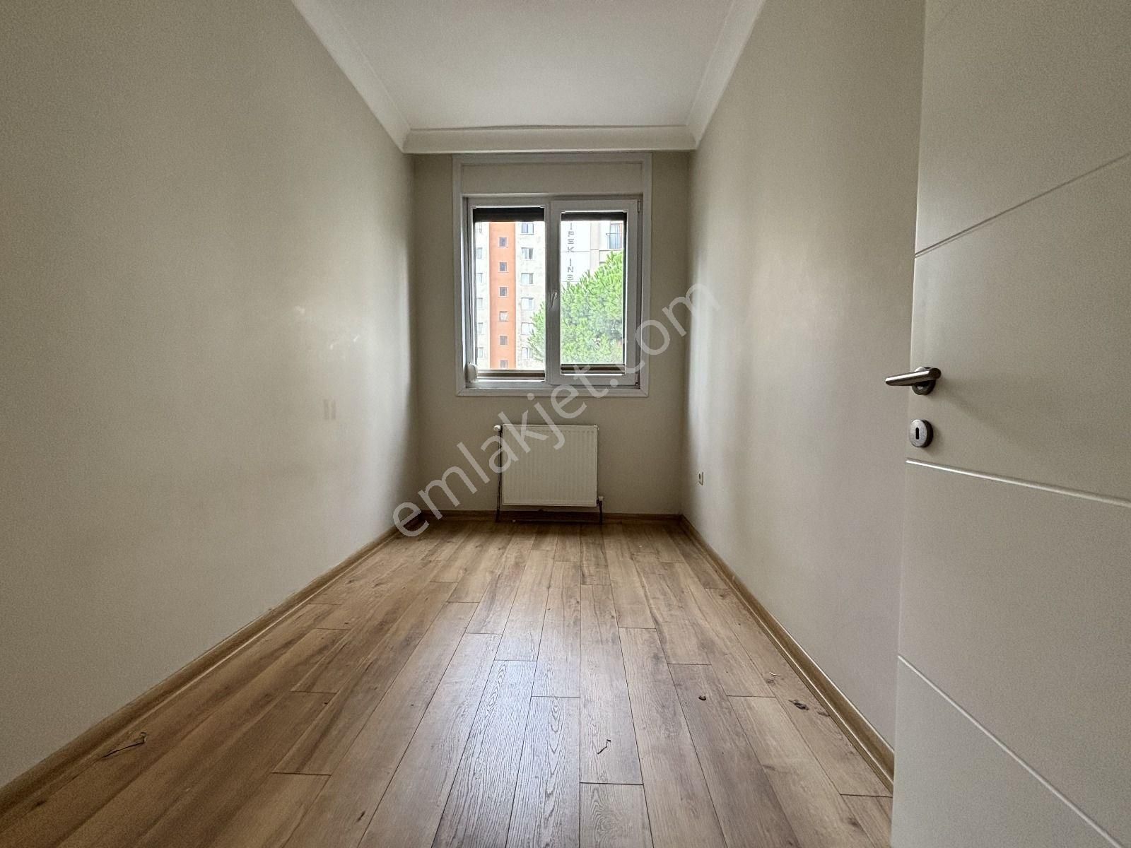 Konut Ve Ticari'den Merdivenköy'de 2021 Yapımı Minibüse Yakın Boş 3+1 - Görsel 10