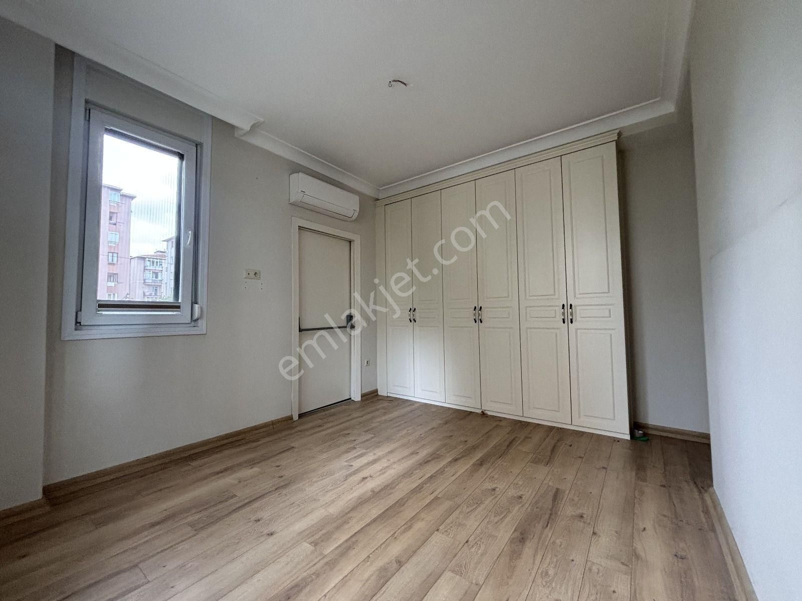 Konut Ve Ticari'den Merdivenköy'de 2021 Yapımı Minibüse Yakın Boş 3+1 - Görsel 32