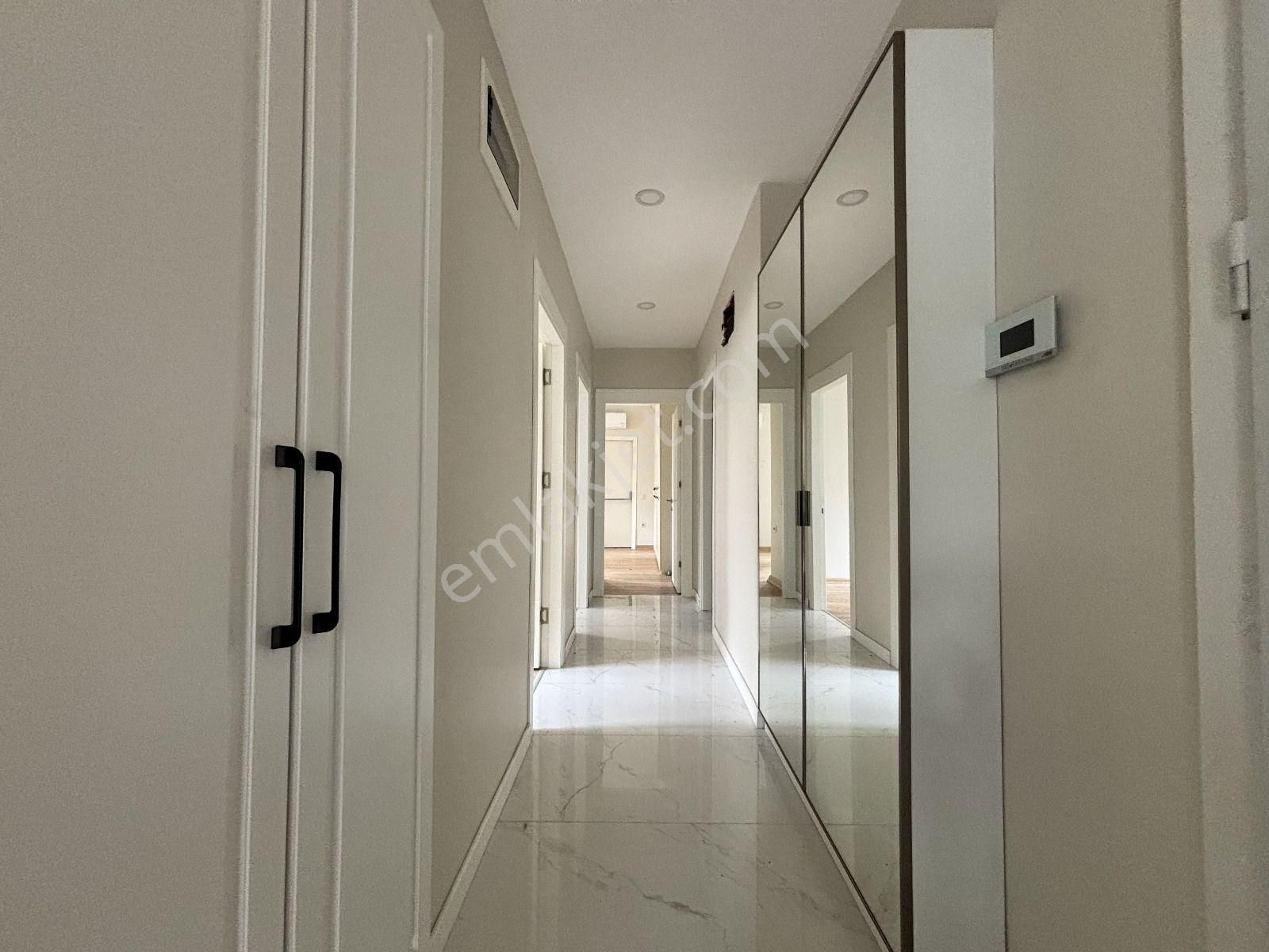 Konut Ve Ticari'den Merdivenköy'de 2021 Yapımı Minibüse Yakın Boş 3+1 - Görsel 12