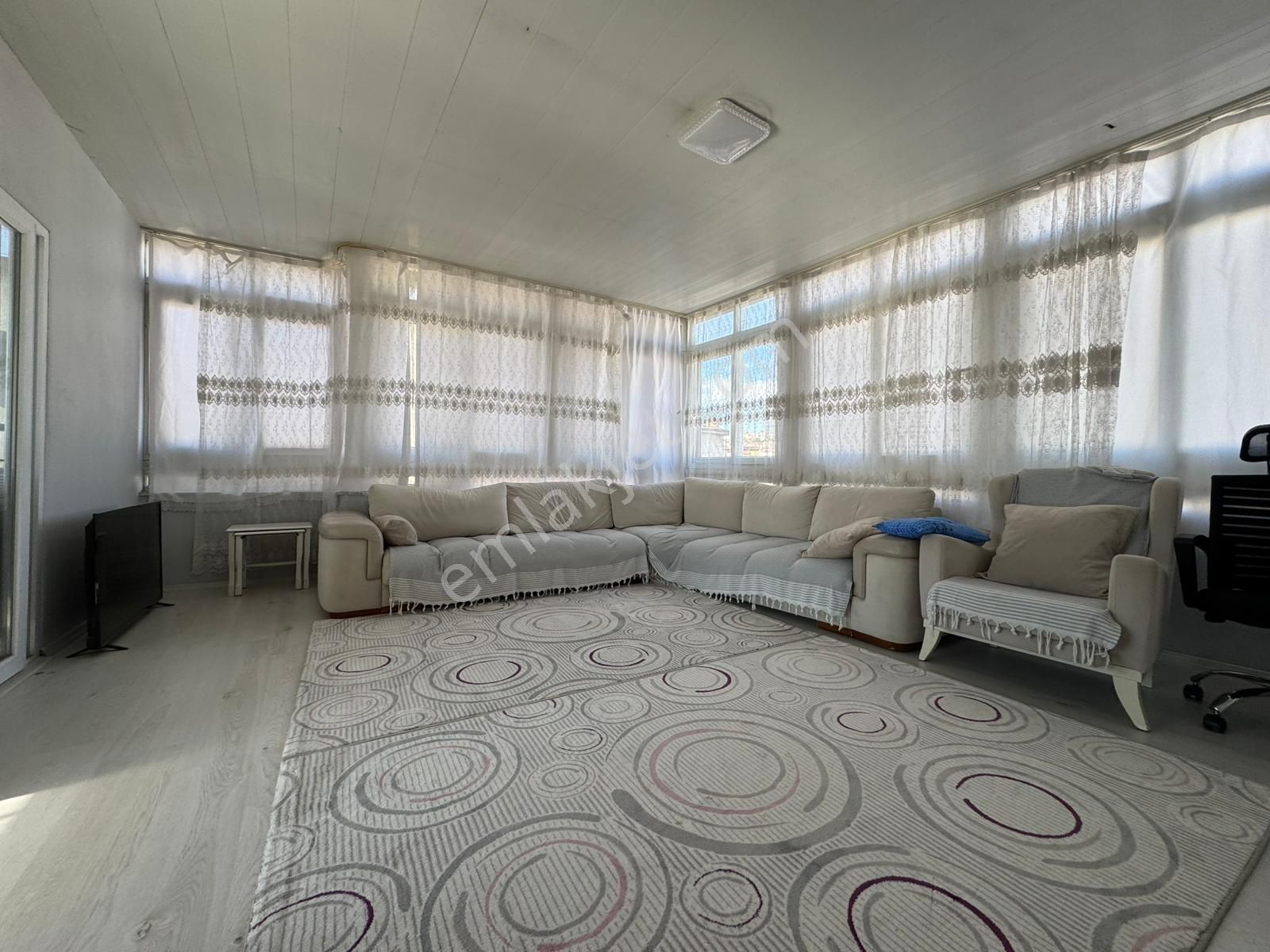 Karabağlar Yunus Emre Mah Cadde Üzeri 117 M2 3+1teraslı Daire - Görsel 15