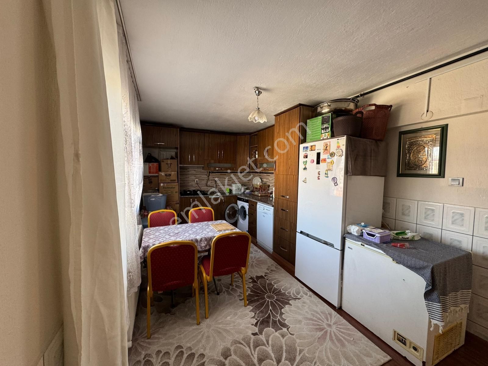 Karabağlar Yunus Emre Mah Cadde Üzeri 117 M2 3+1teraslı Daire - Görsel 4