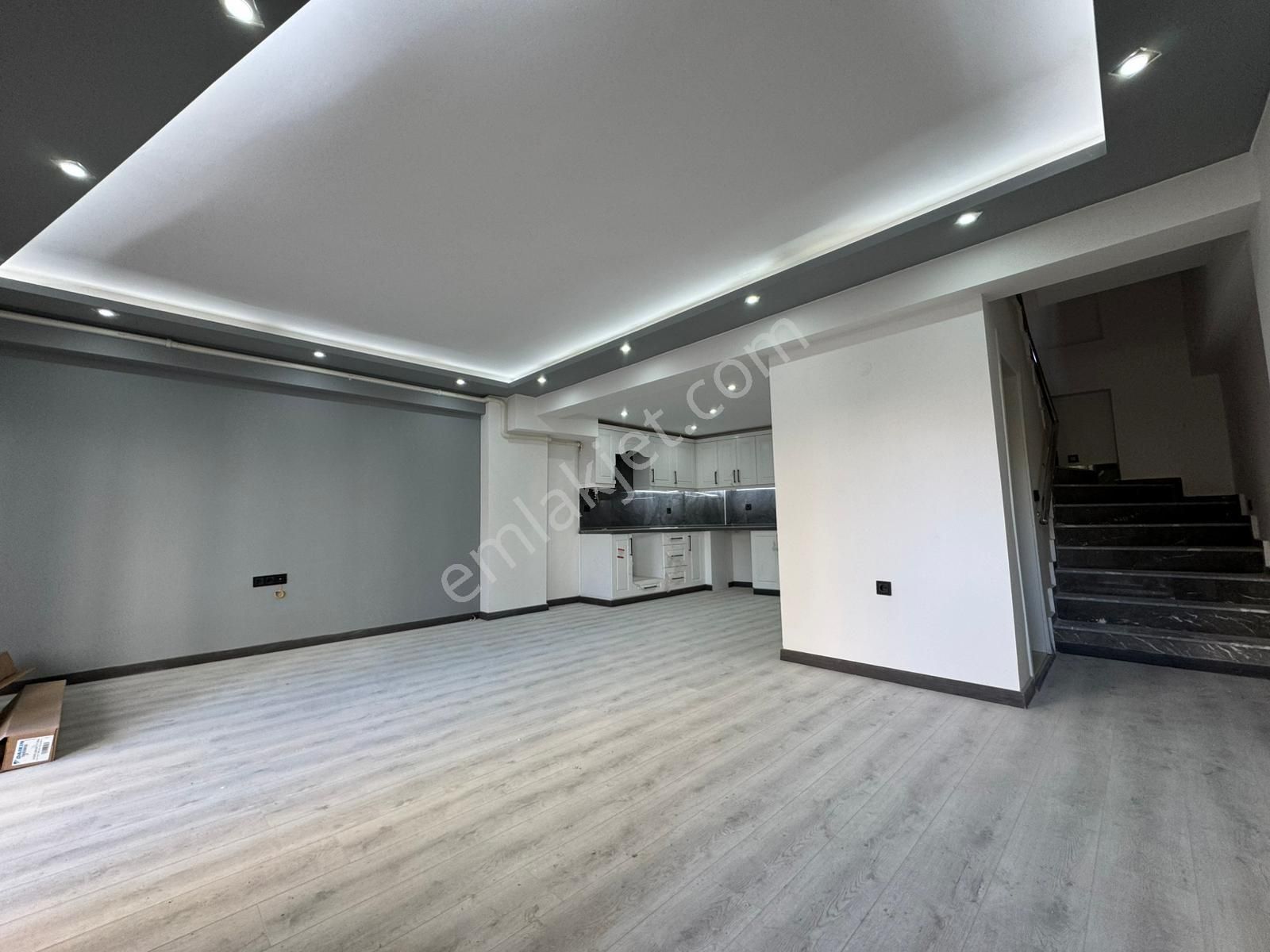 Bornova Atatürk Mahallesinde 3+1 Satılık Villa - Görsel 16