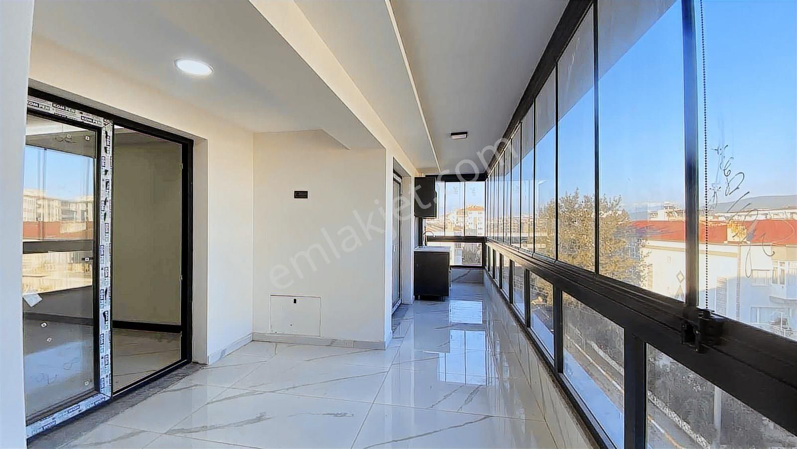 Alpkent Mahallesi 3+1 Havuzlu Sitede Hamamlı Daire - Görsel 16