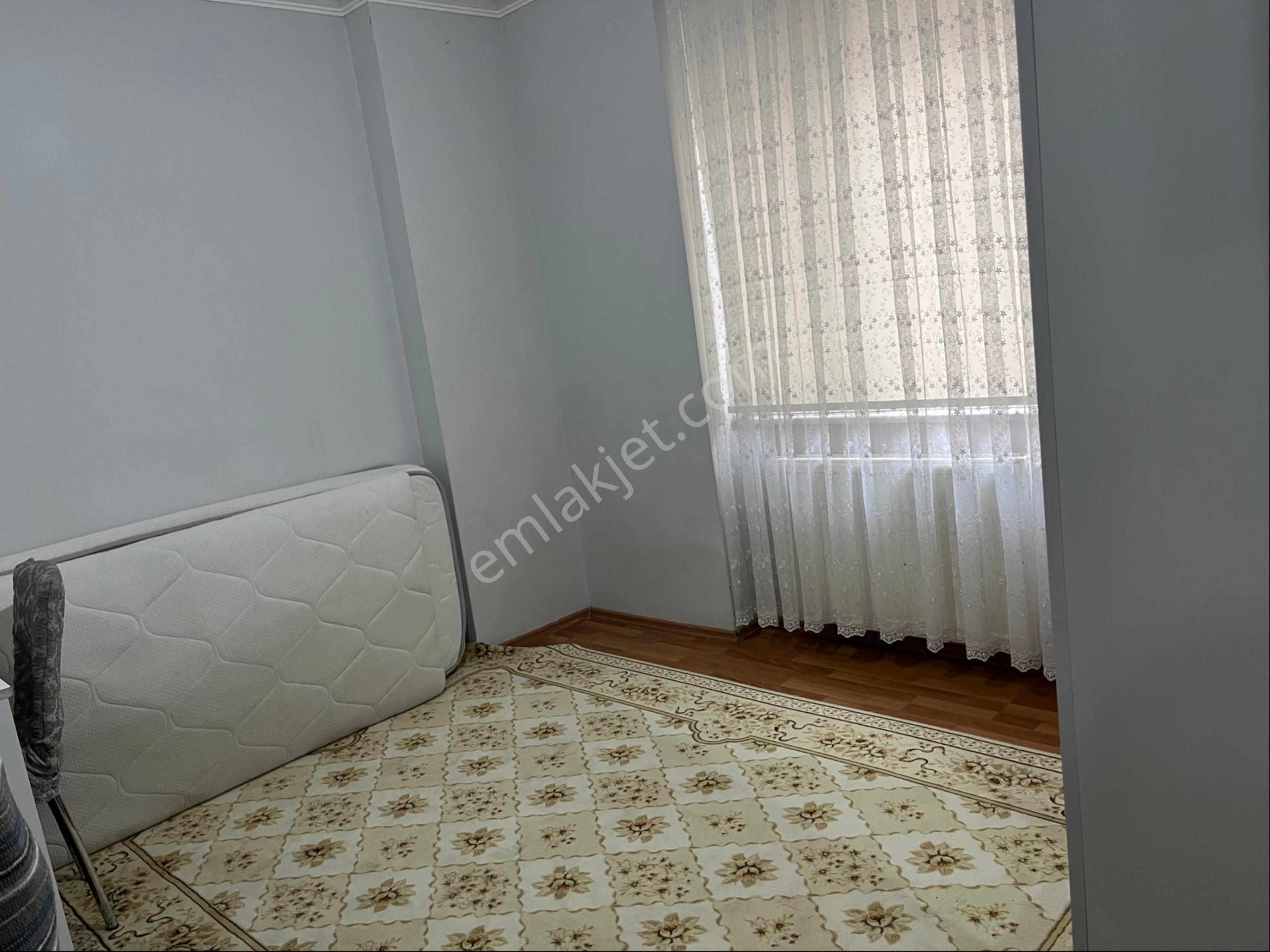 Satılık 3 + 100 Metre² İskanlı Birinci Kat Daire Gebze Barış Mahallesi - Görsel 9
