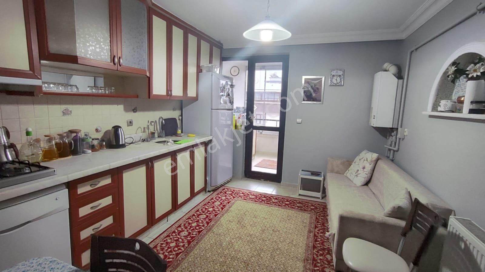 Atanora Vadiden Asansörlü 3 Cepheli Geniş Metraj Cadde Yakını 4+1 - Görsel 14