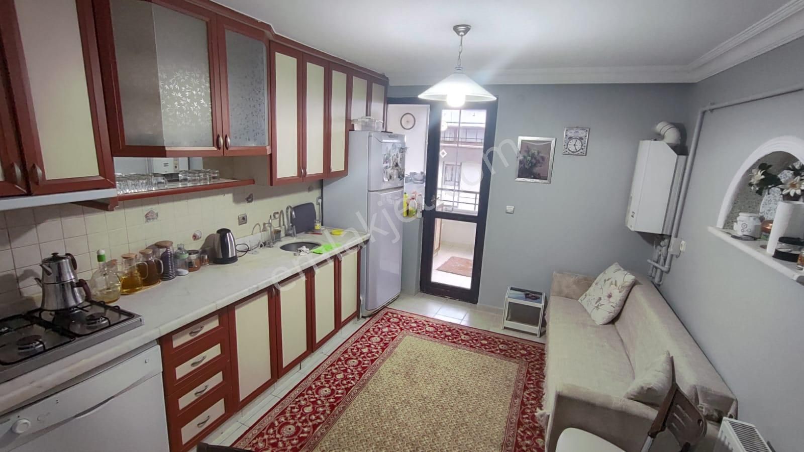 Atanora Vadiden Asansörlü 3 Cepheli Geniş Metraj Cadde Yakını 4+1 - Görsel 15