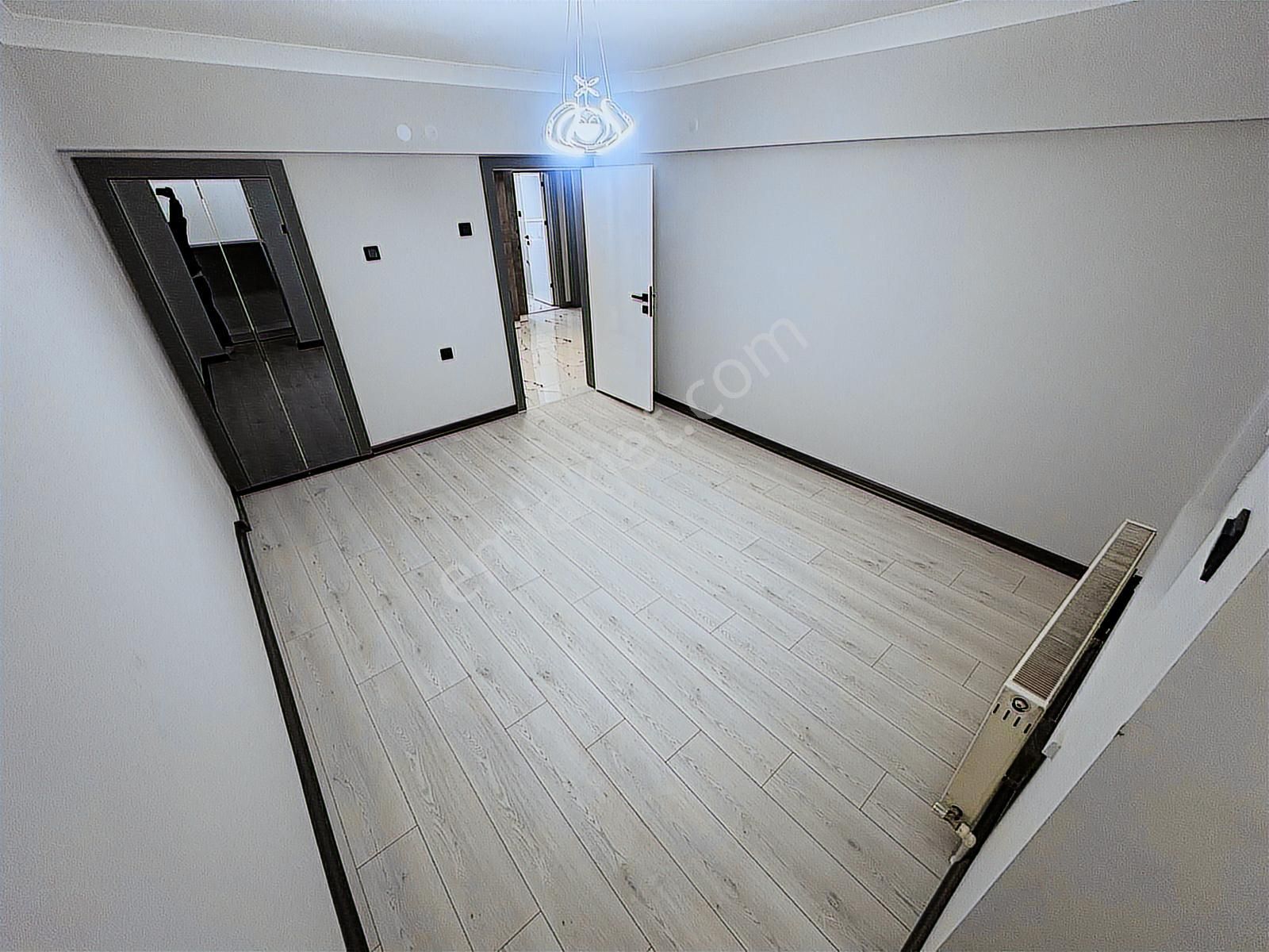 Sincan Plevne Mah'de Cadde Üzeri Ebeveyn Bonyolu G.odalı Ara Kat - Görsel 19