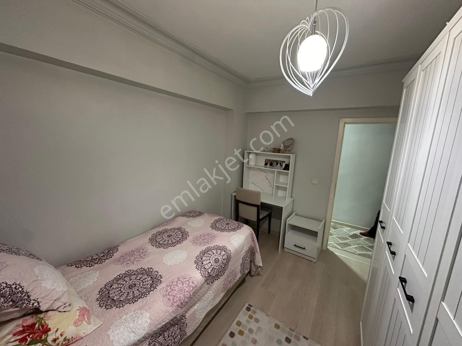 Hayal^den Pınarbaşı Mh^de E. Banyolu Full Yapılı Kat Konumda Geniş 3+1 Bağımsz Daire - Görsel 23