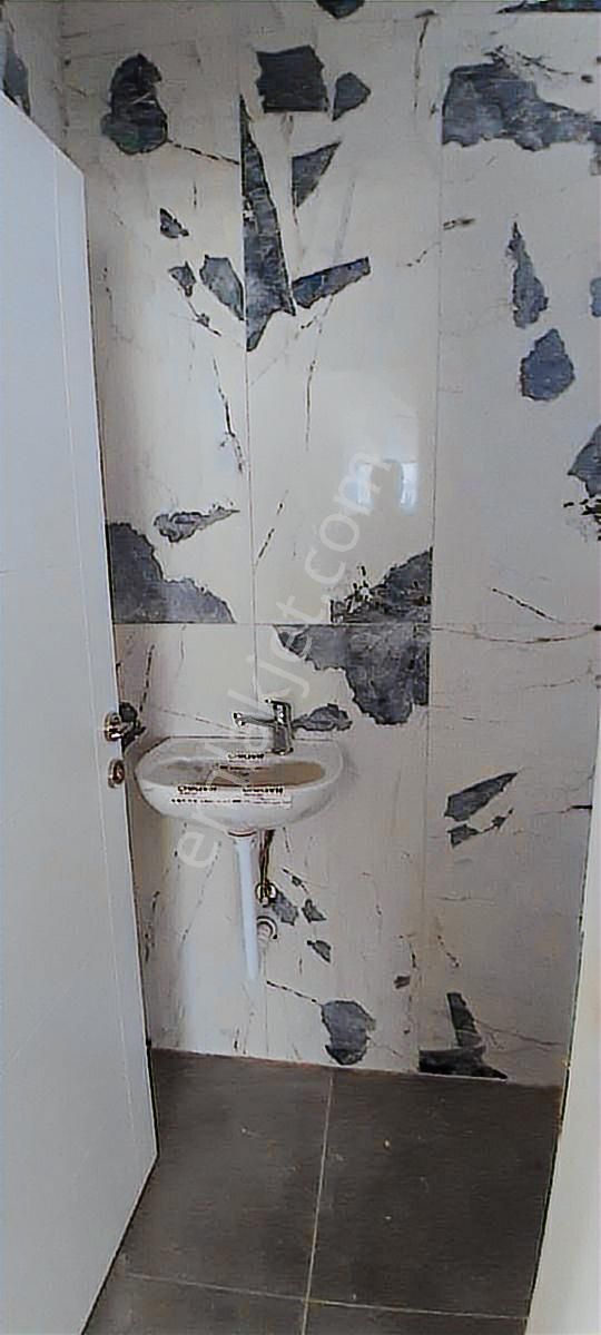 Kayapa Örencık Caddesinde Kiralık Dükkan - Görsel 13