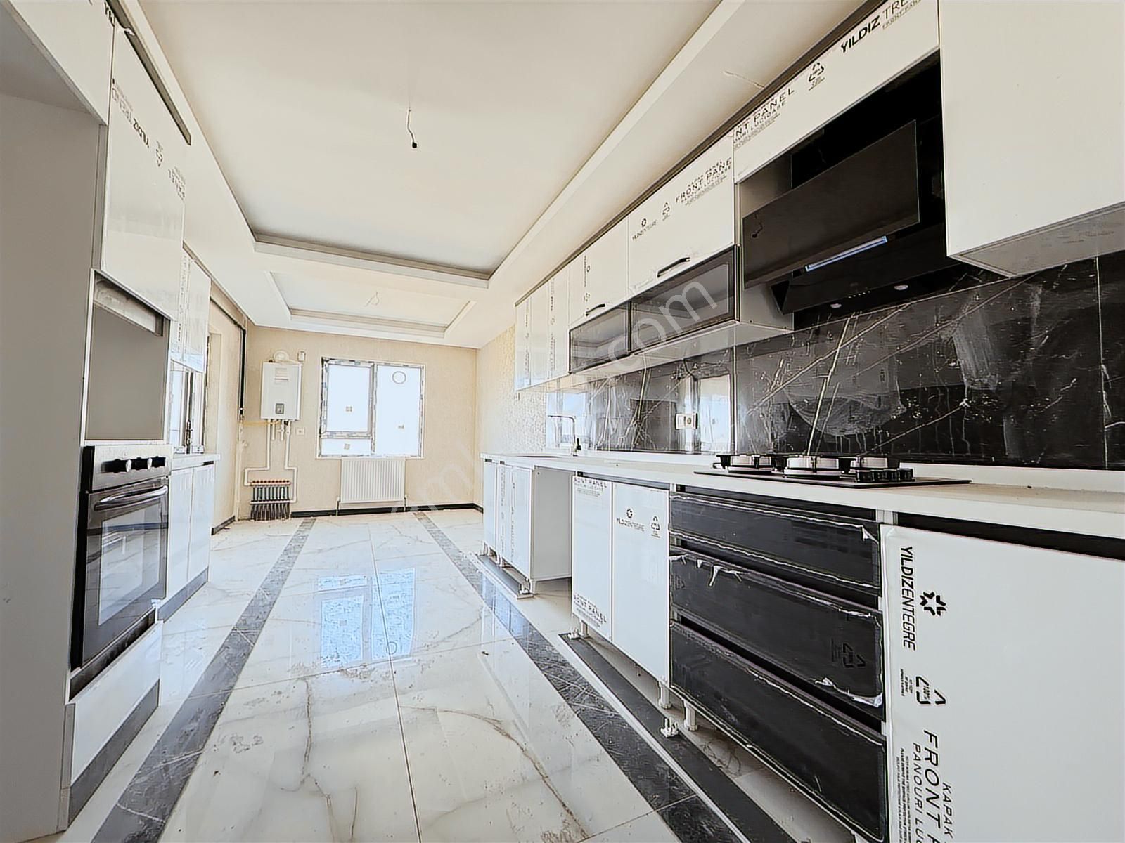Çiftçioğullarından▃ultra Lüx Sitede K.otopark Teras Balkonlu 4+1