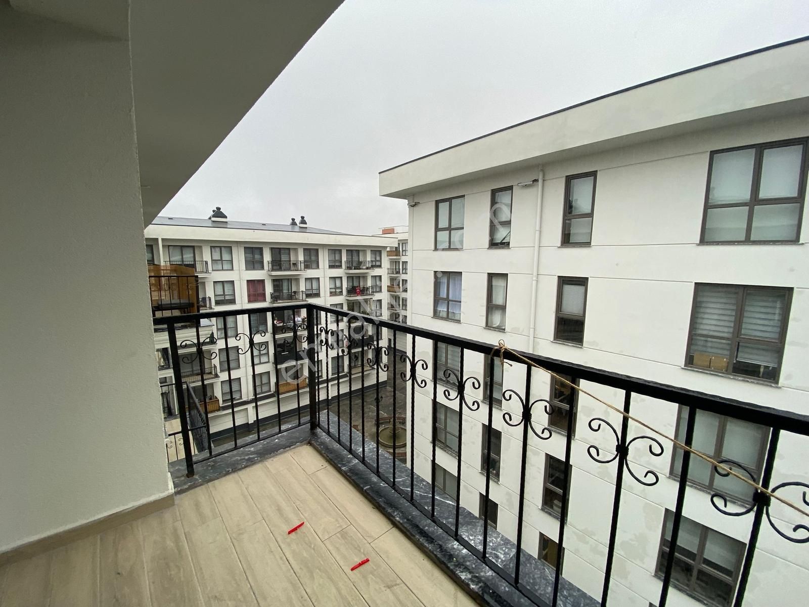 Güvenlikli Kapalı Phavuzlu Site İçerisinde 2+1 Kiralık Daire!! - Görsel 17