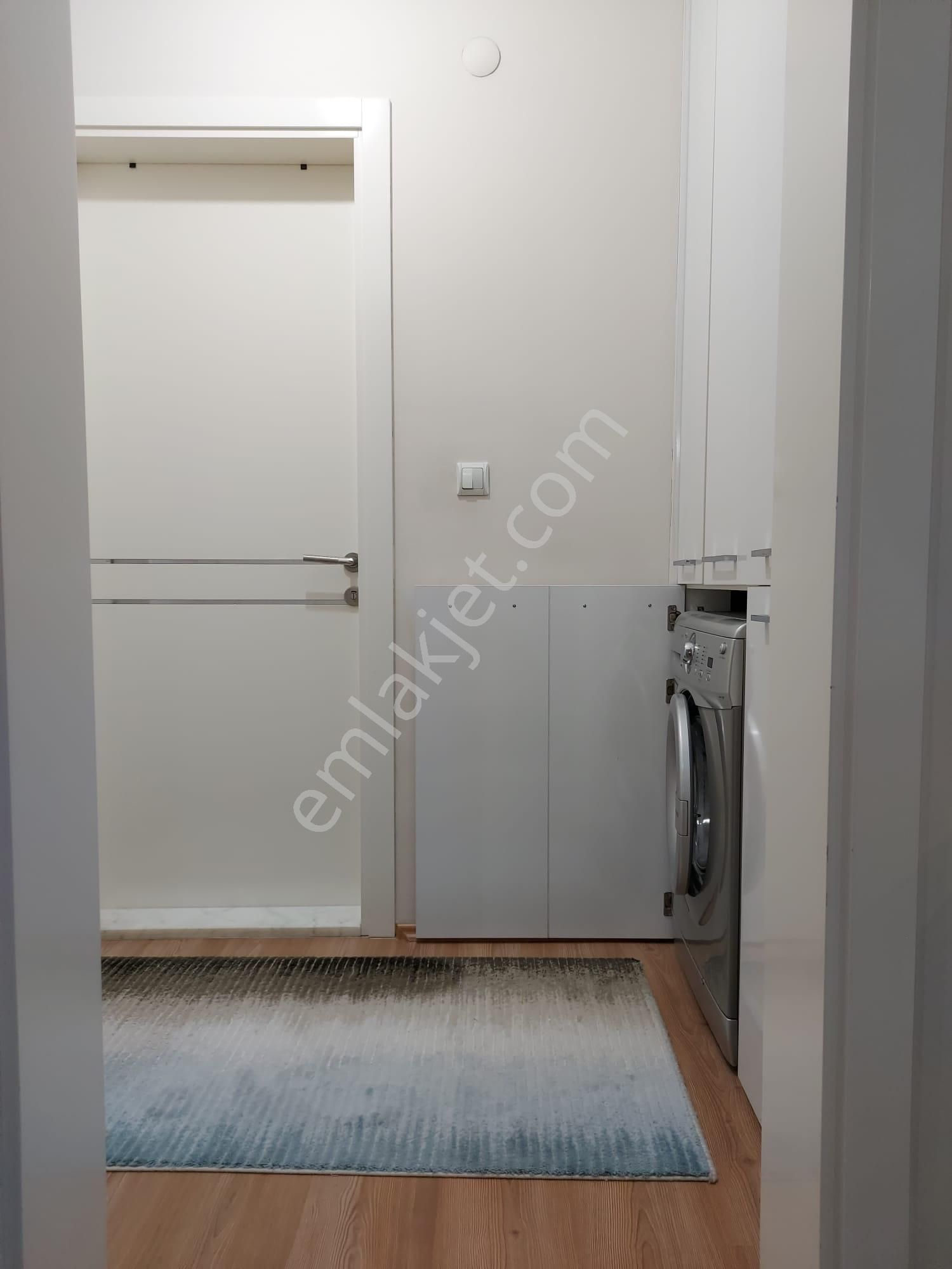 Karahasanlıda Hastane Yakını 165 Metrekare Uygun Fiyata 3+1 Satılık Arakat Kat Daire - Görsel 3