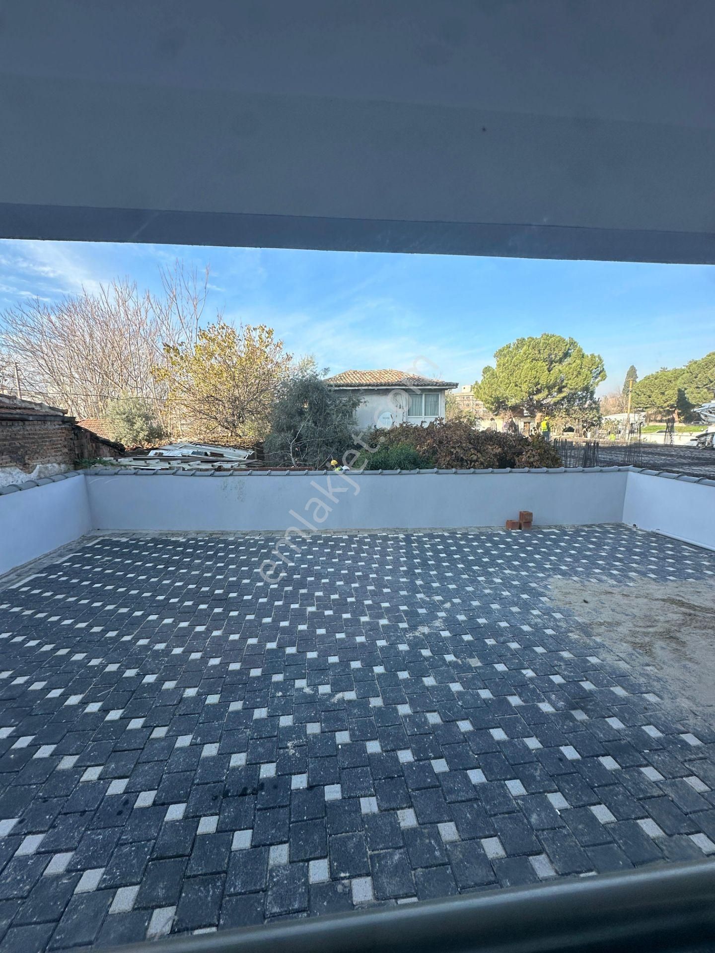 Muradiye Mahalles 2+1 100m2 5 Katlının Zemin Katı Full Özelikli - Görsel 12