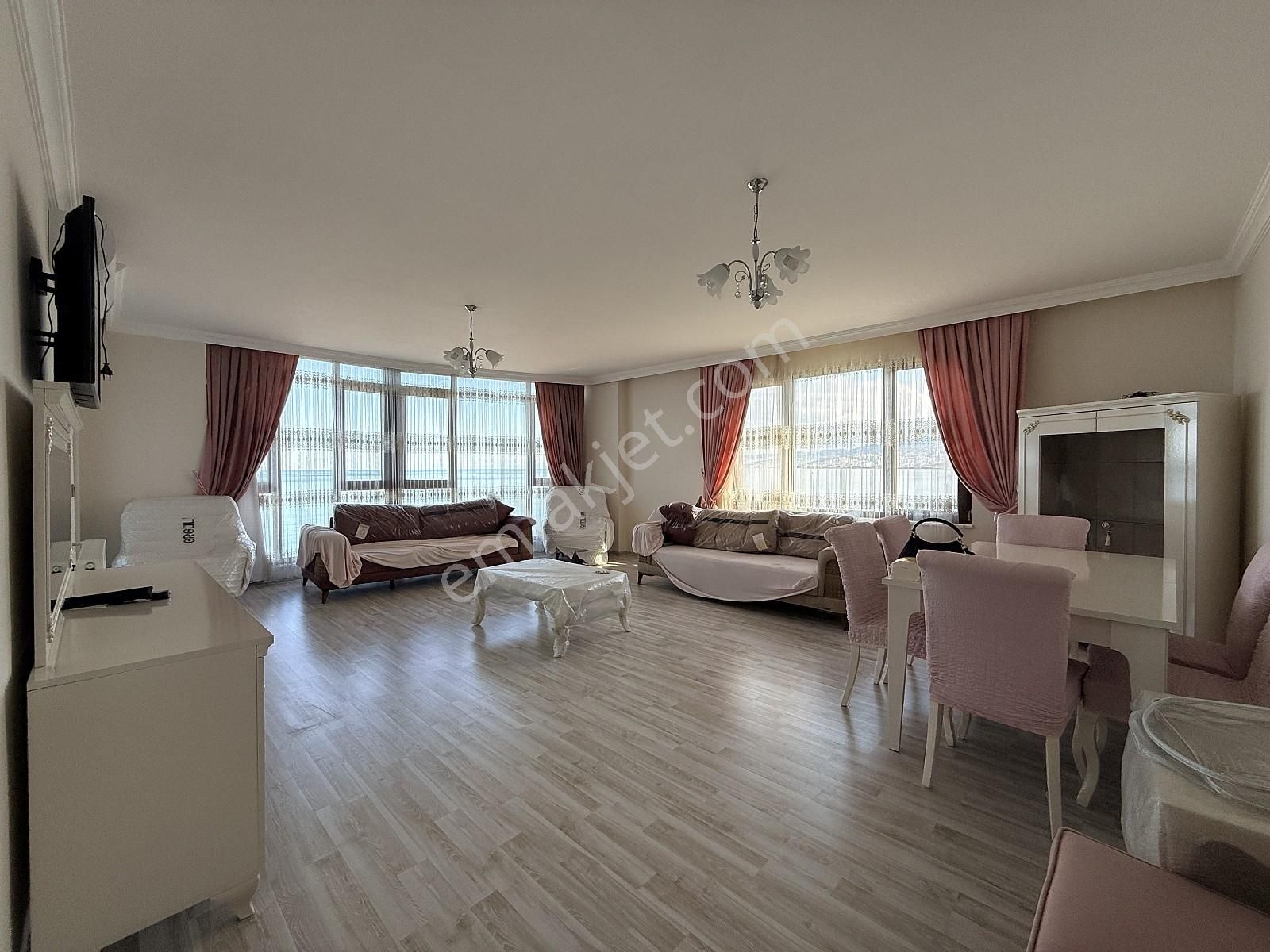 Akçaabat'ta Full Eşyalı 2 Balkonlu Denize Yakın Daire | Tekce
