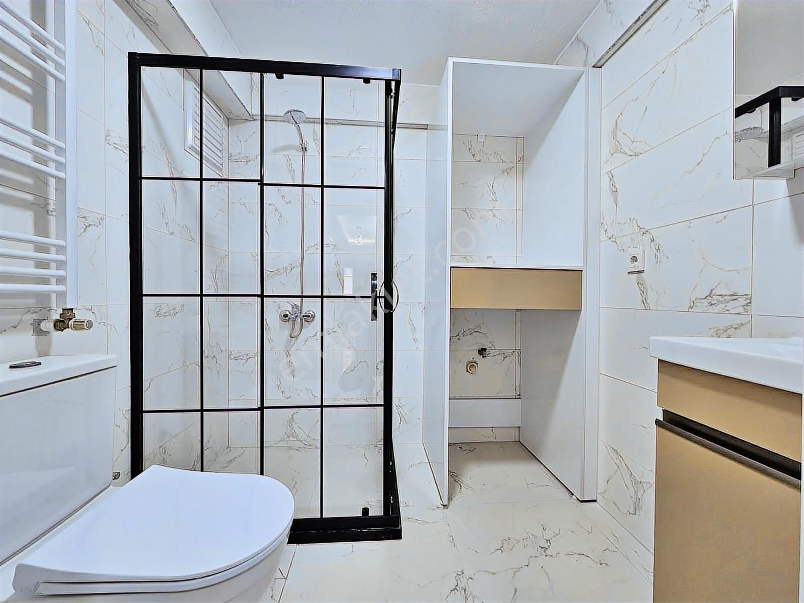 Elvan'da Ahi Elvan Cad. Yanı 3+1 Ultra Lüks Yapılı Ara Kat Daire - Görsel 35