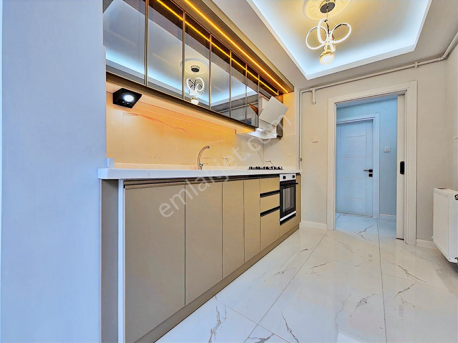 Elvan'da Ahi Elvan Cad. Yanı 3+1 Ultra Lüks Yapılı Ara Kat Daire - Görsel 22