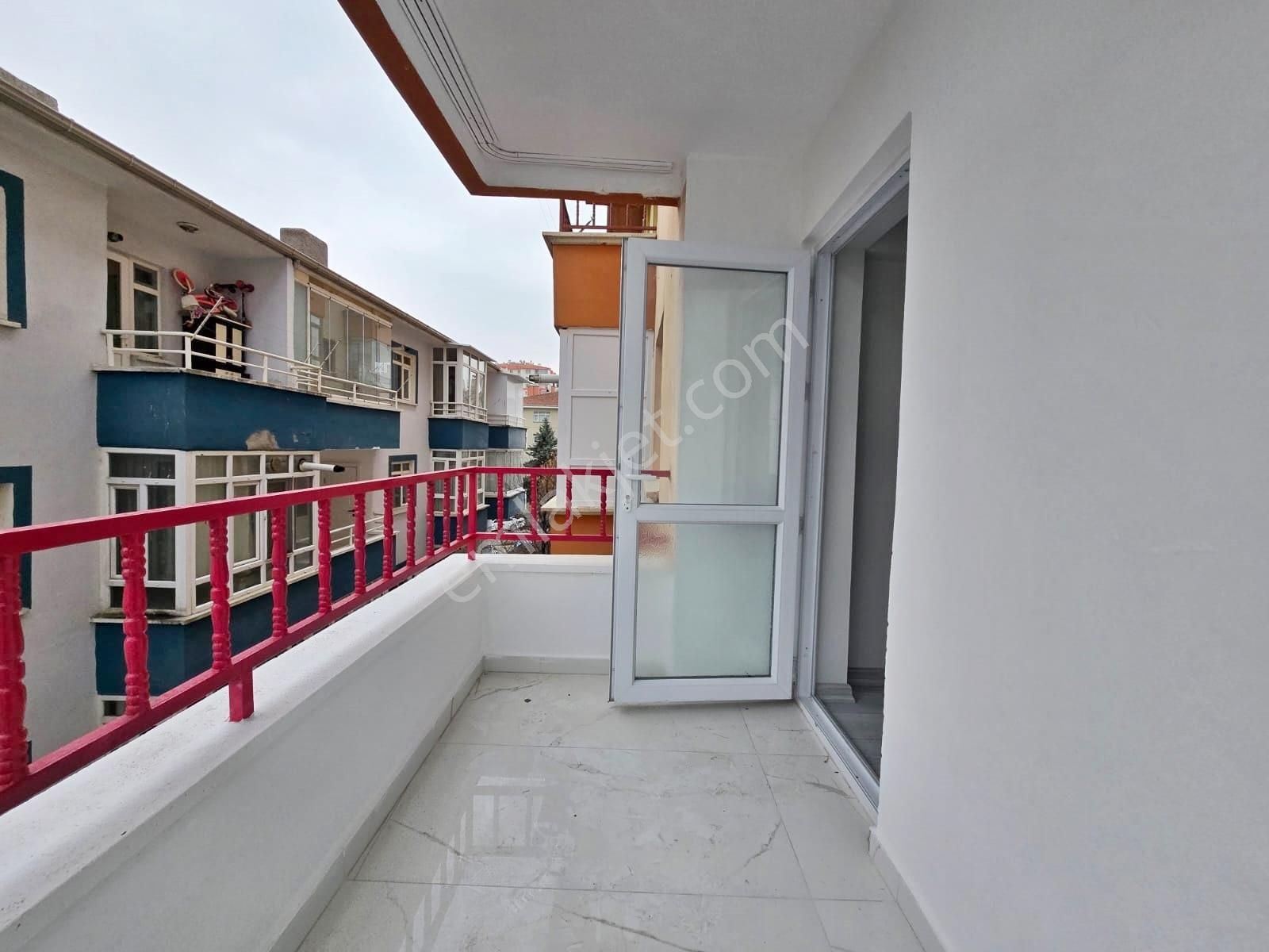 Elvan'da Ahi Elvan Cad. Yanı 3+1 Ultra Lüks Yapılı Ara Kat Daire - Görsel 16