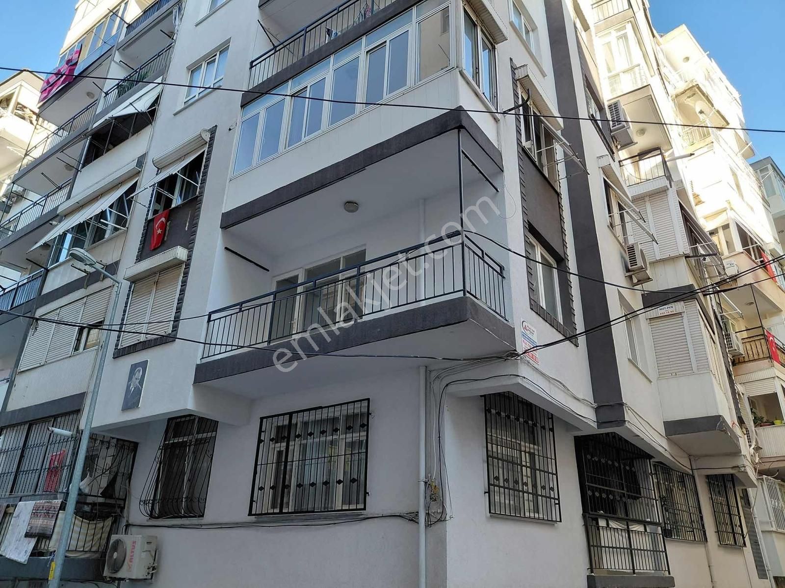 Türker Emlak 2+1 120m2 Tadilatlı Asansörlü Ara Kat - Görsel 7