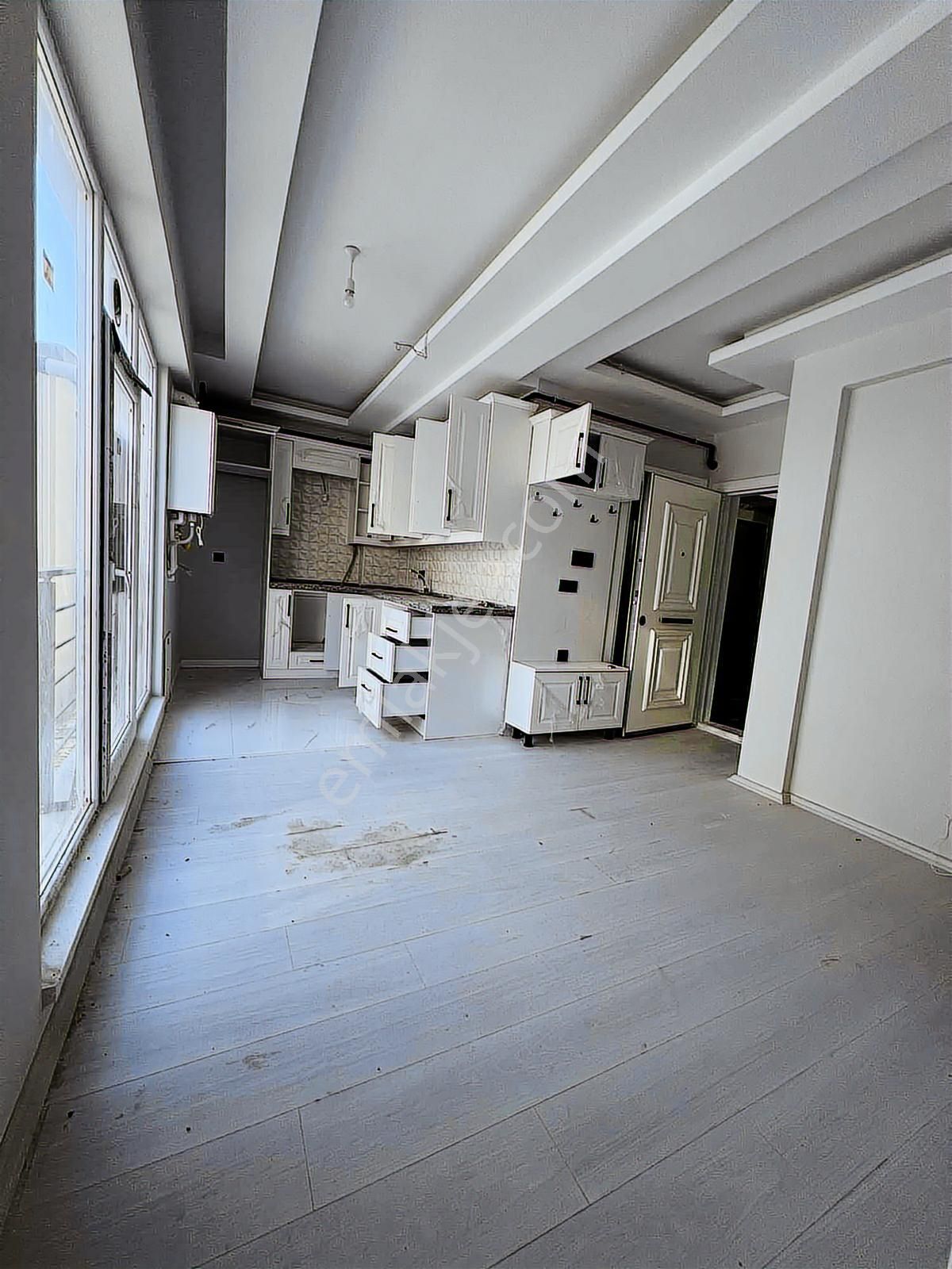 Esenevler 1+1 Satılık Daire 1. Kat - Görsel 22