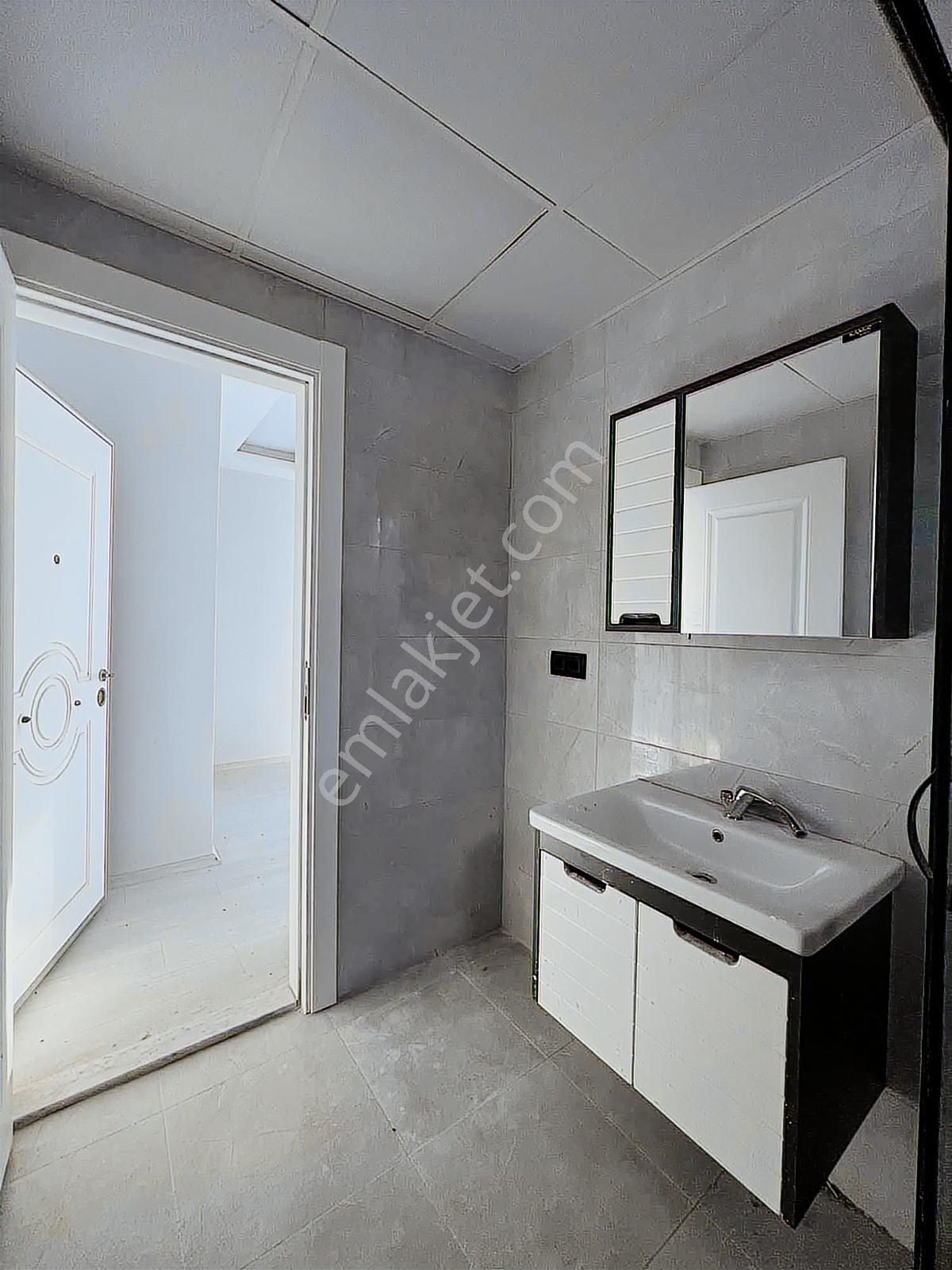 Esenevler 1+1 Satılık Daire 1. Kat - Görsel 20