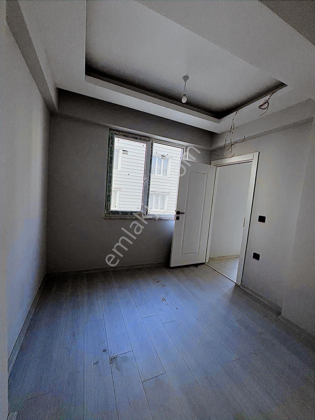 Esenevler 1+1 Satılık Daire 1. Kat - Görsel 15