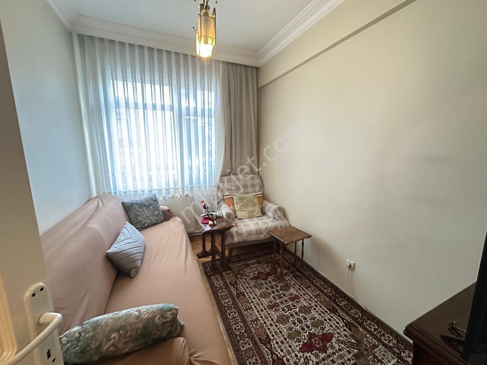 Suadiye Kaptanarif'te Ön Köşe Daire Balkonlu - Görsel 9