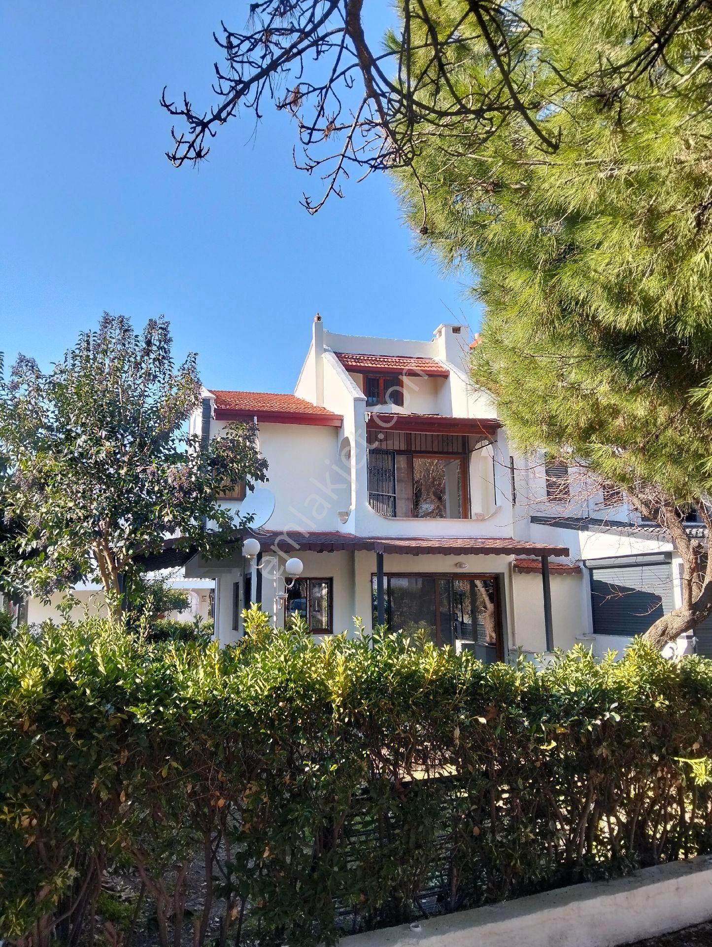 🌿 Kuşadası Davutlar ’da Satılık Lüks Villa! 🏡 - Görsel 3