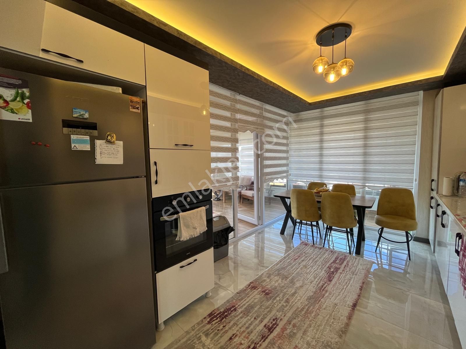 Kalecik Emlak'tan Bulvar Yakını Giy. Odalı 185m² 4+1 Lüks Site Dairesi - Görsel 4
