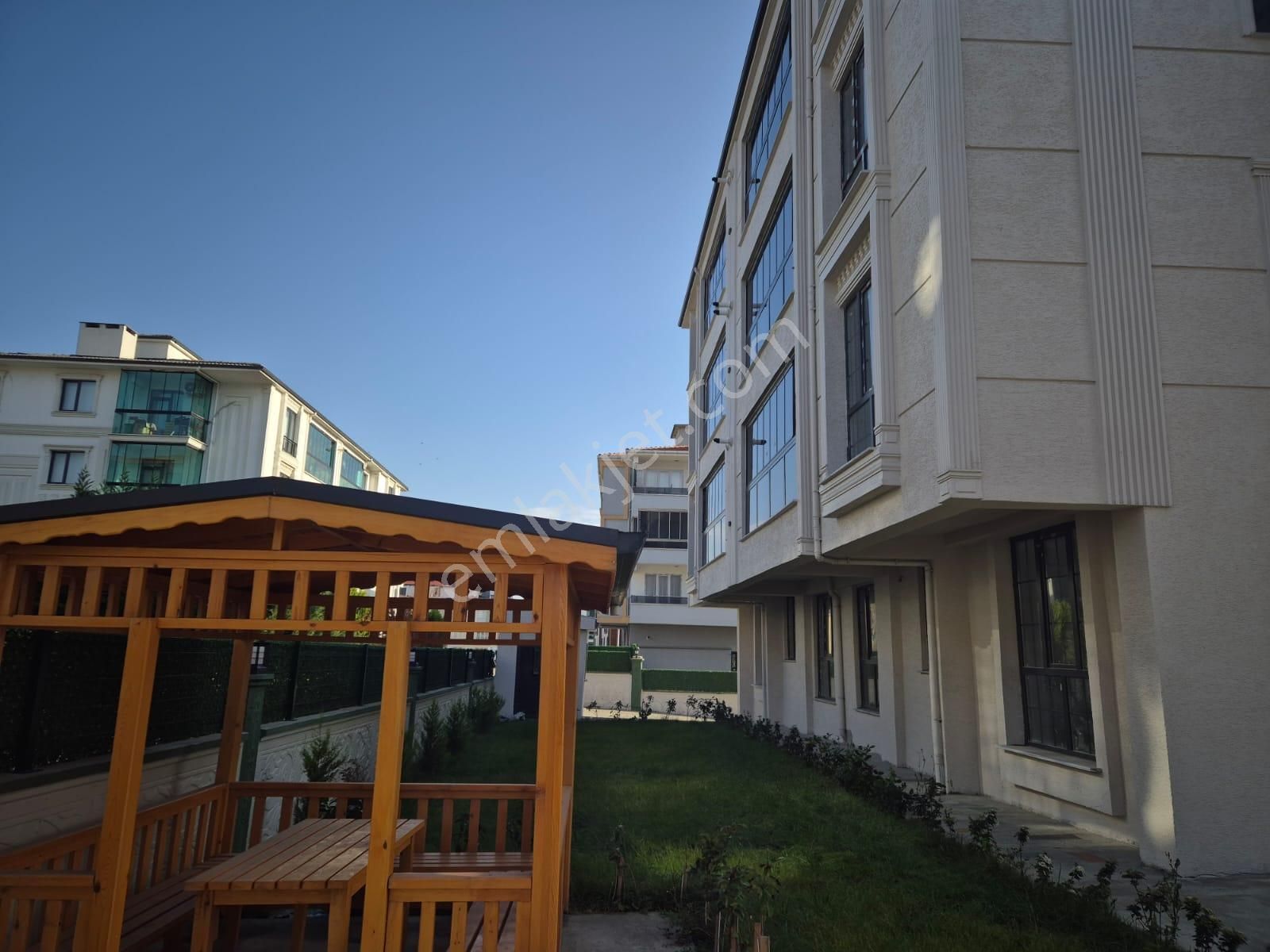 Rumeli Mahallesi 2 Bloklu Site İçi Ara Kat Satılık 2+1 Daire - Görsel 22
