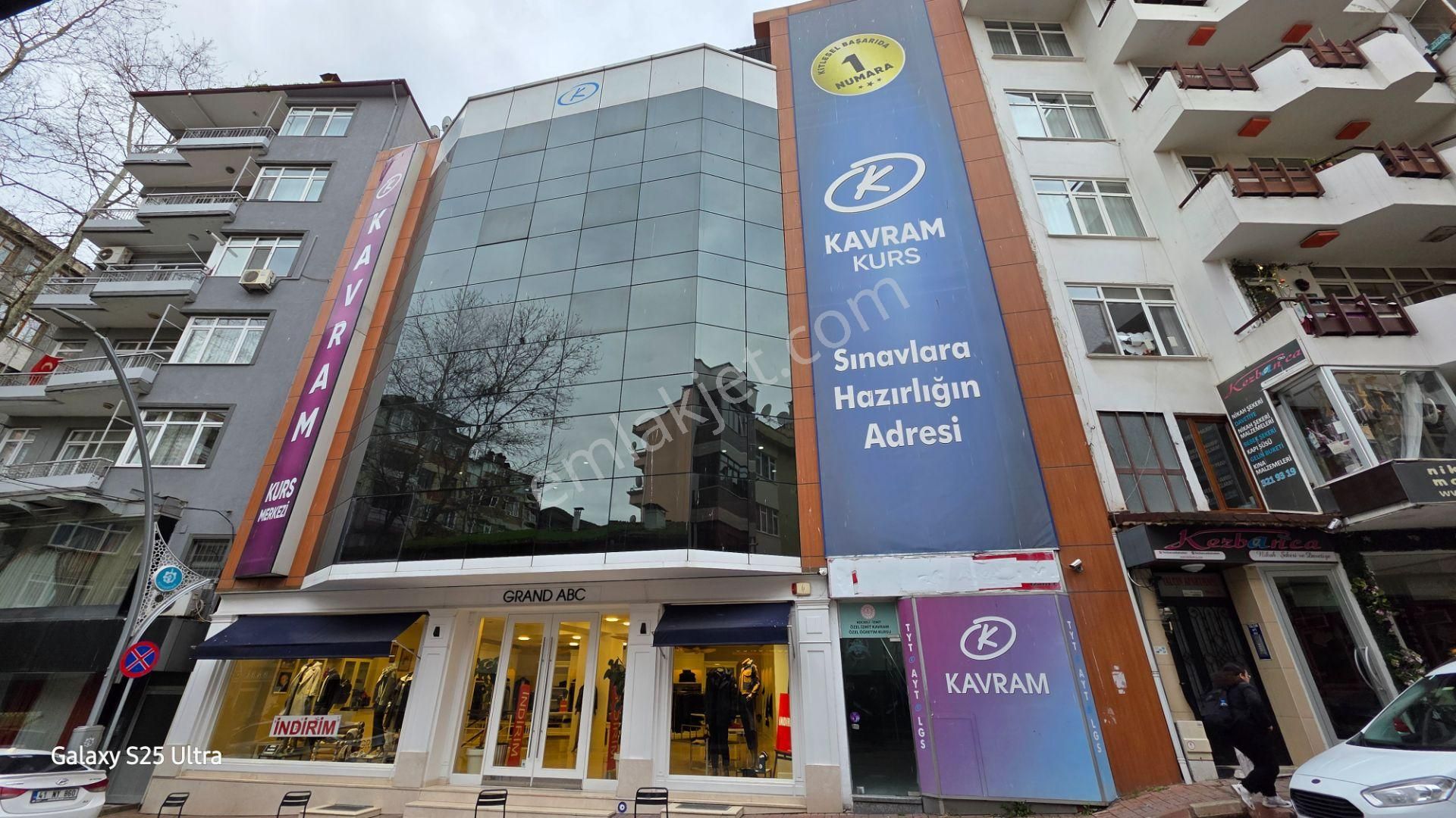 İzmit Merkez İnönü Caddesi Tv 41 Sk. Satılık İş Yeri