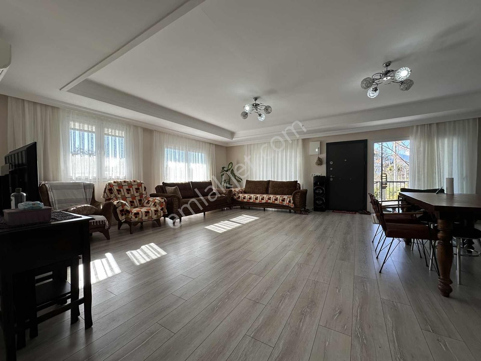 Saklıkente 15-20dk Mesafede Çiftlik Evi Ve 5.828m² Arazi - Görsel 21