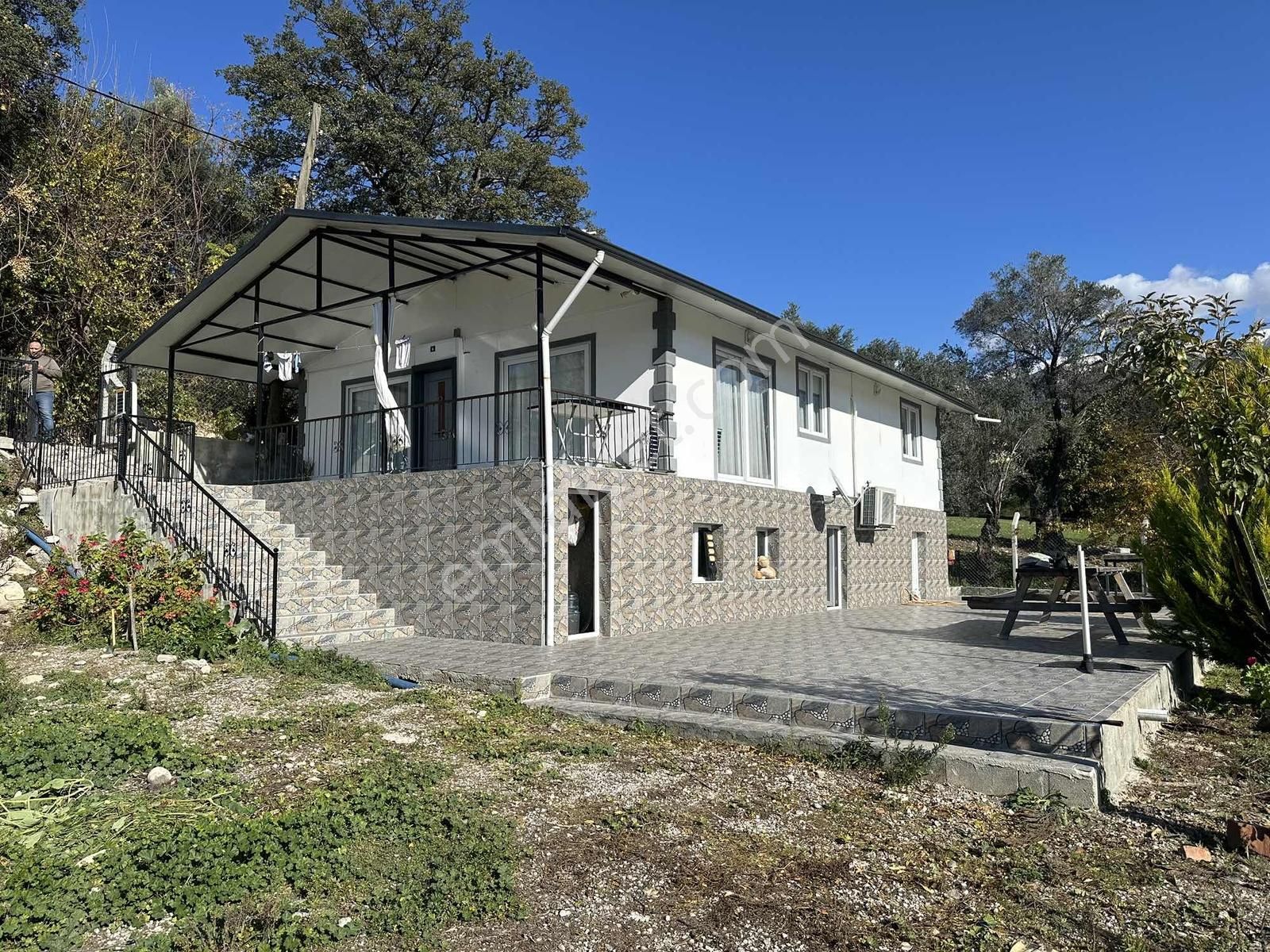 Saklıkente 15-20dk Mesafede Çiftlik Evi Ve 5.828m² Arazi