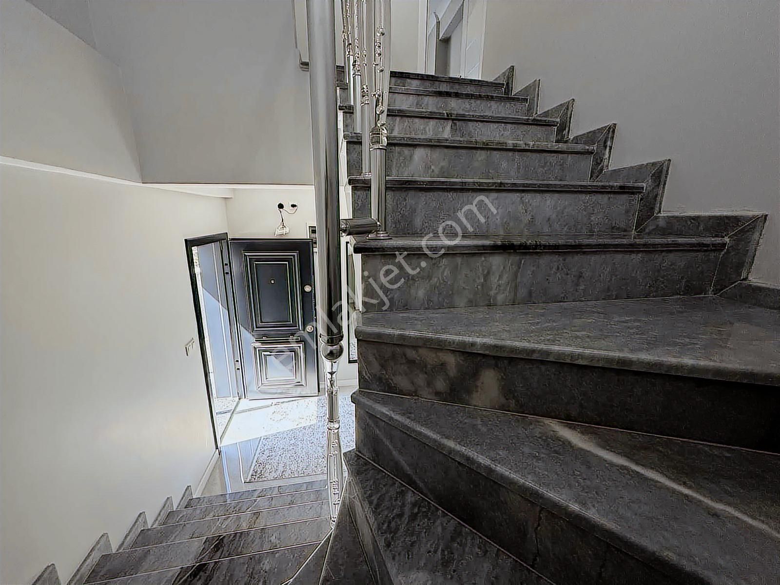 Tapu54 | Arifiye Cumhuriyet Mah. 175 M² 3+1 Satılık Lüx Vila - Görsel 21